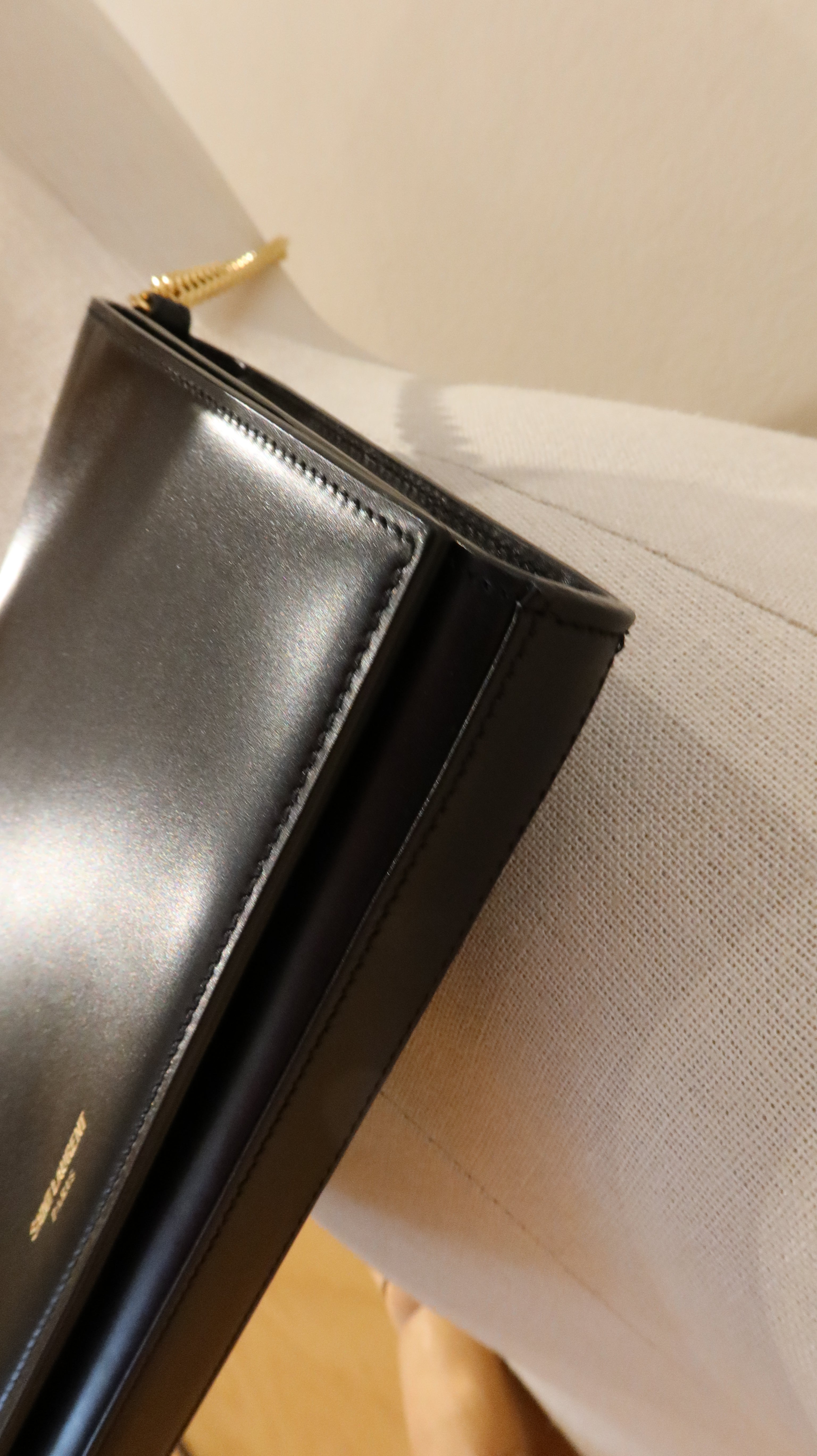 Saint Laurent Wallet On Chain