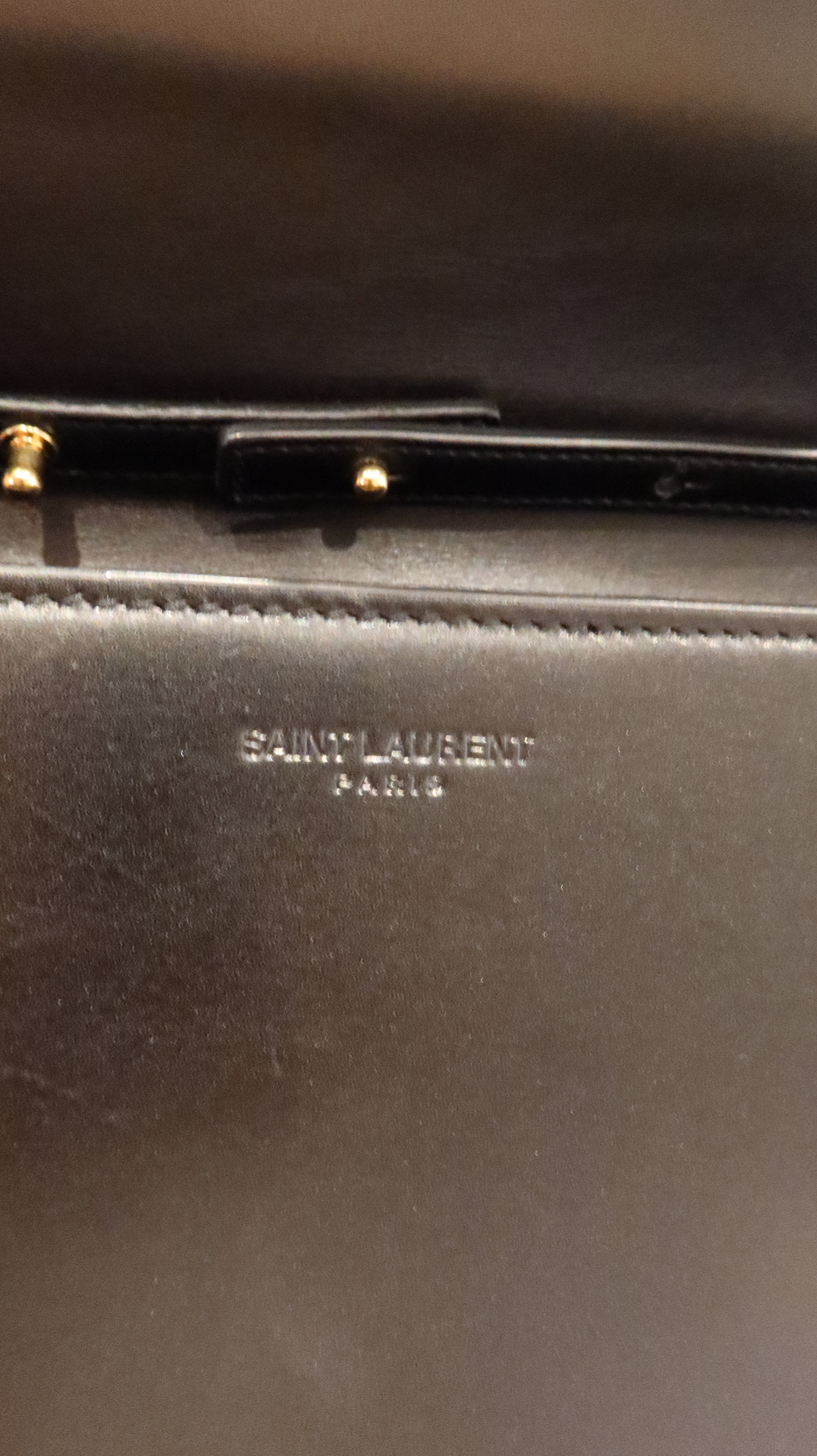 Saint Laurent Wallet On Chain