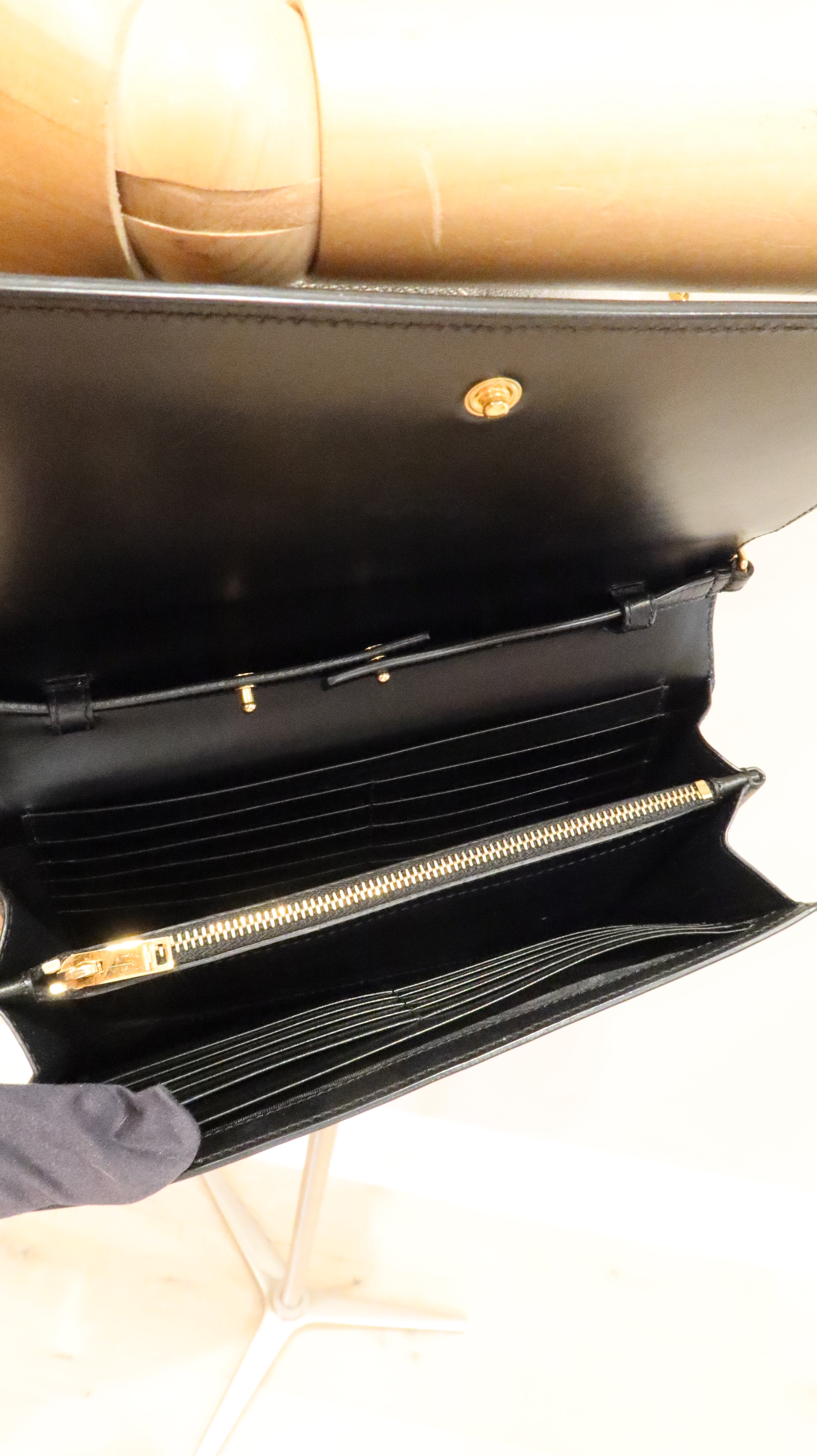 Saint Laurent Wallet On Chain