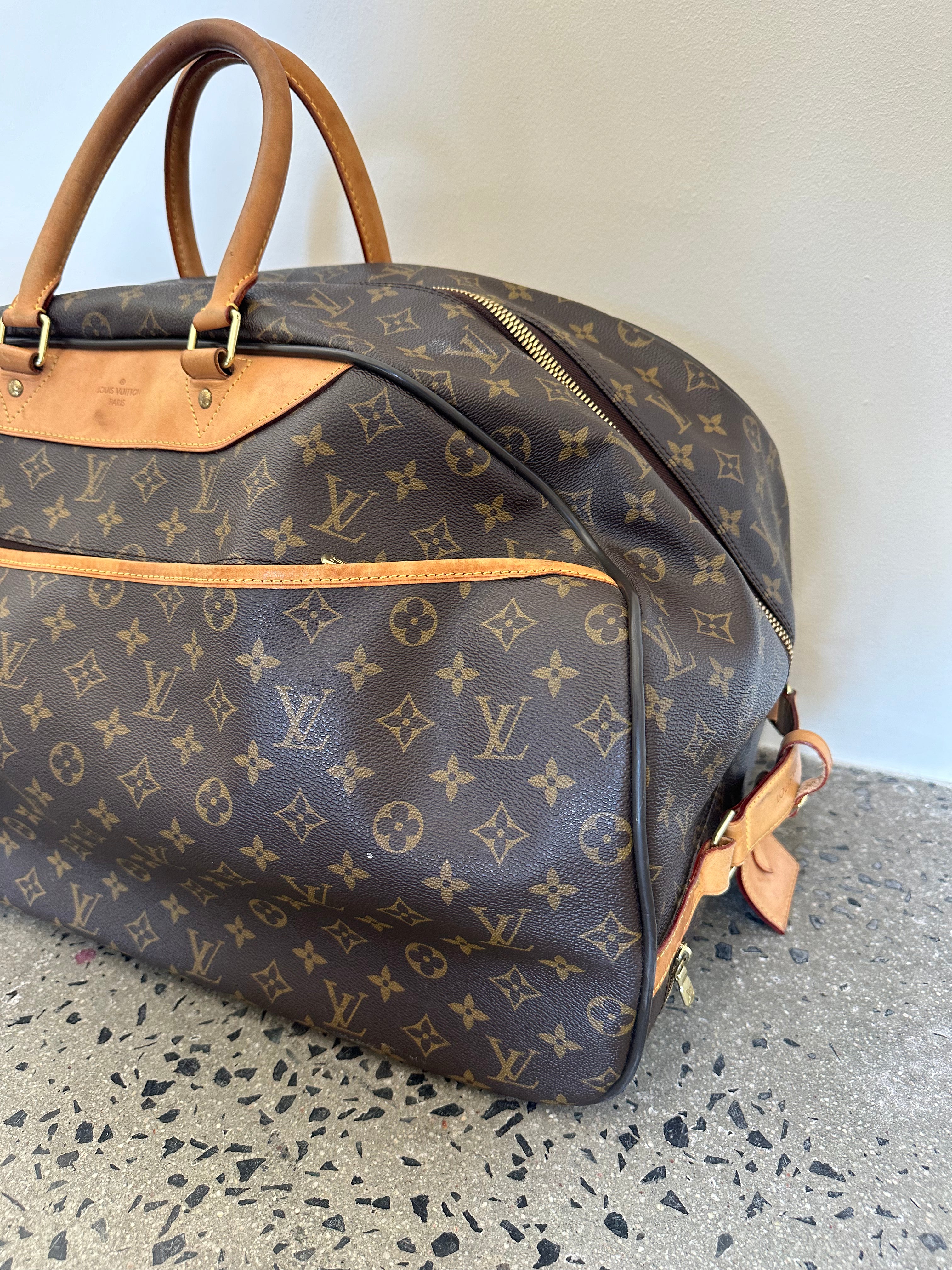 Louis Vuitton Eole 60 Rolling Luggage