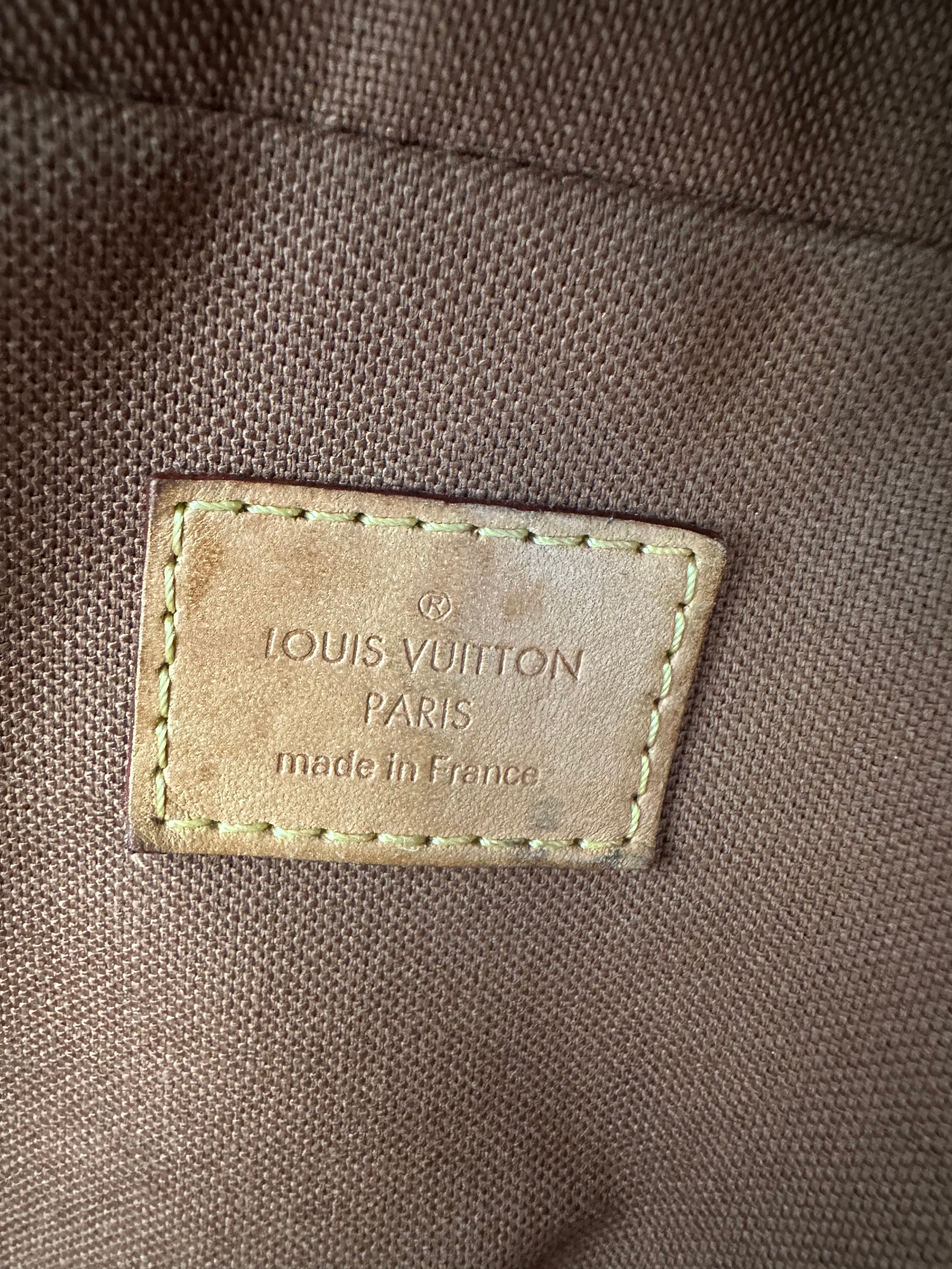 Louis Vuitton Eole 60 Rolling Luggage