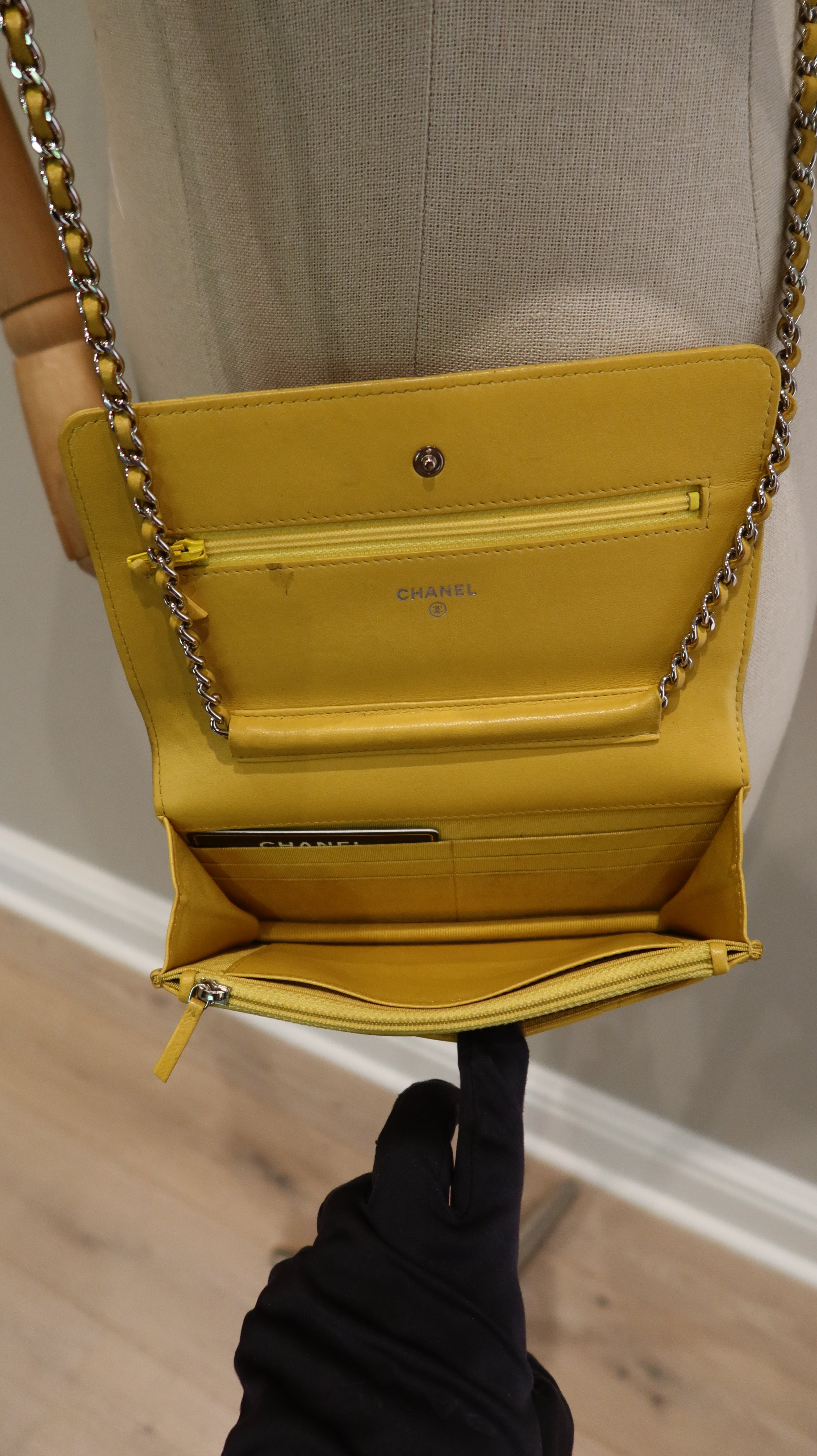 Chanel Wallet On Chain