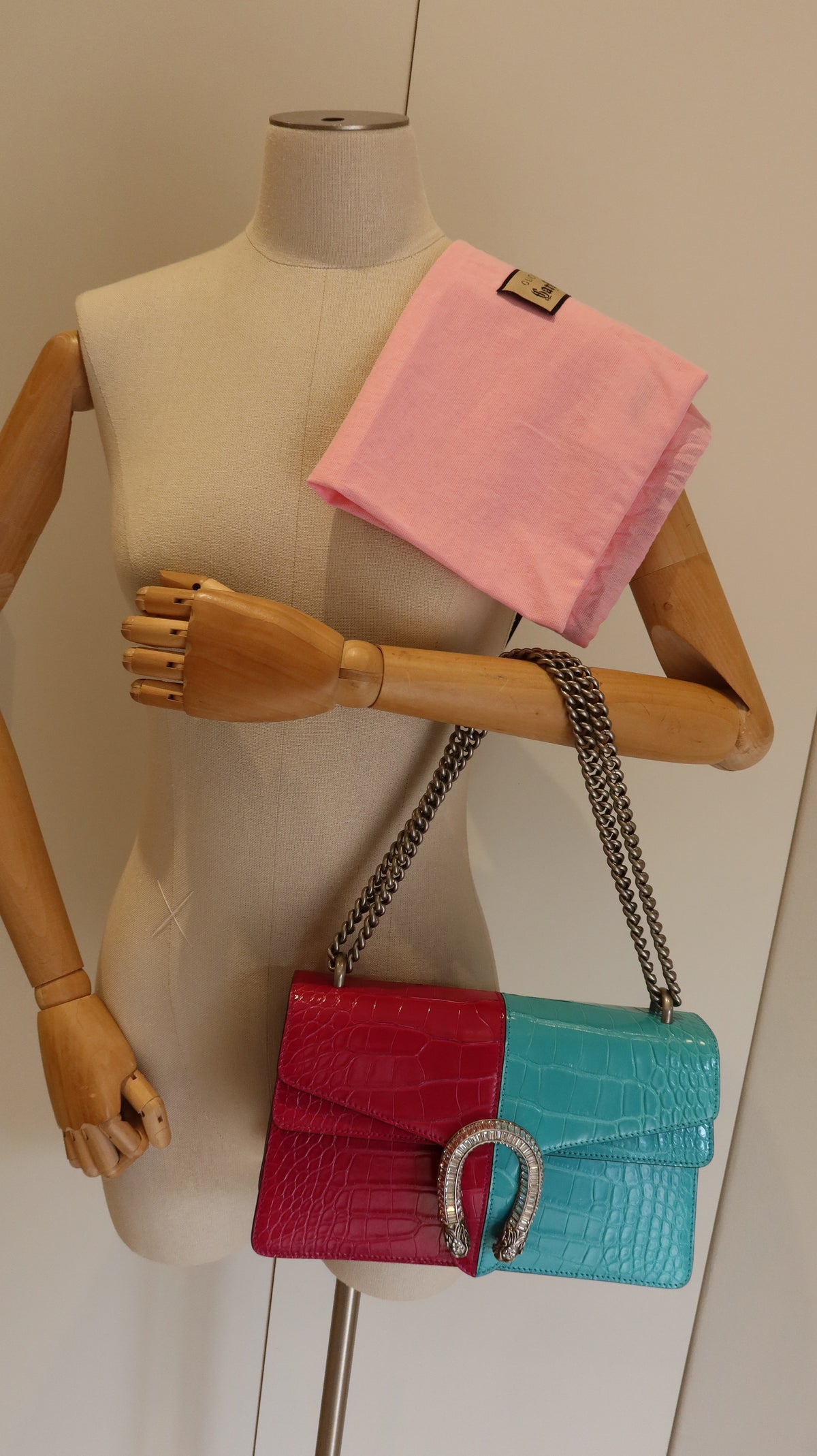 Gucci Dionysus Shoulder Bag