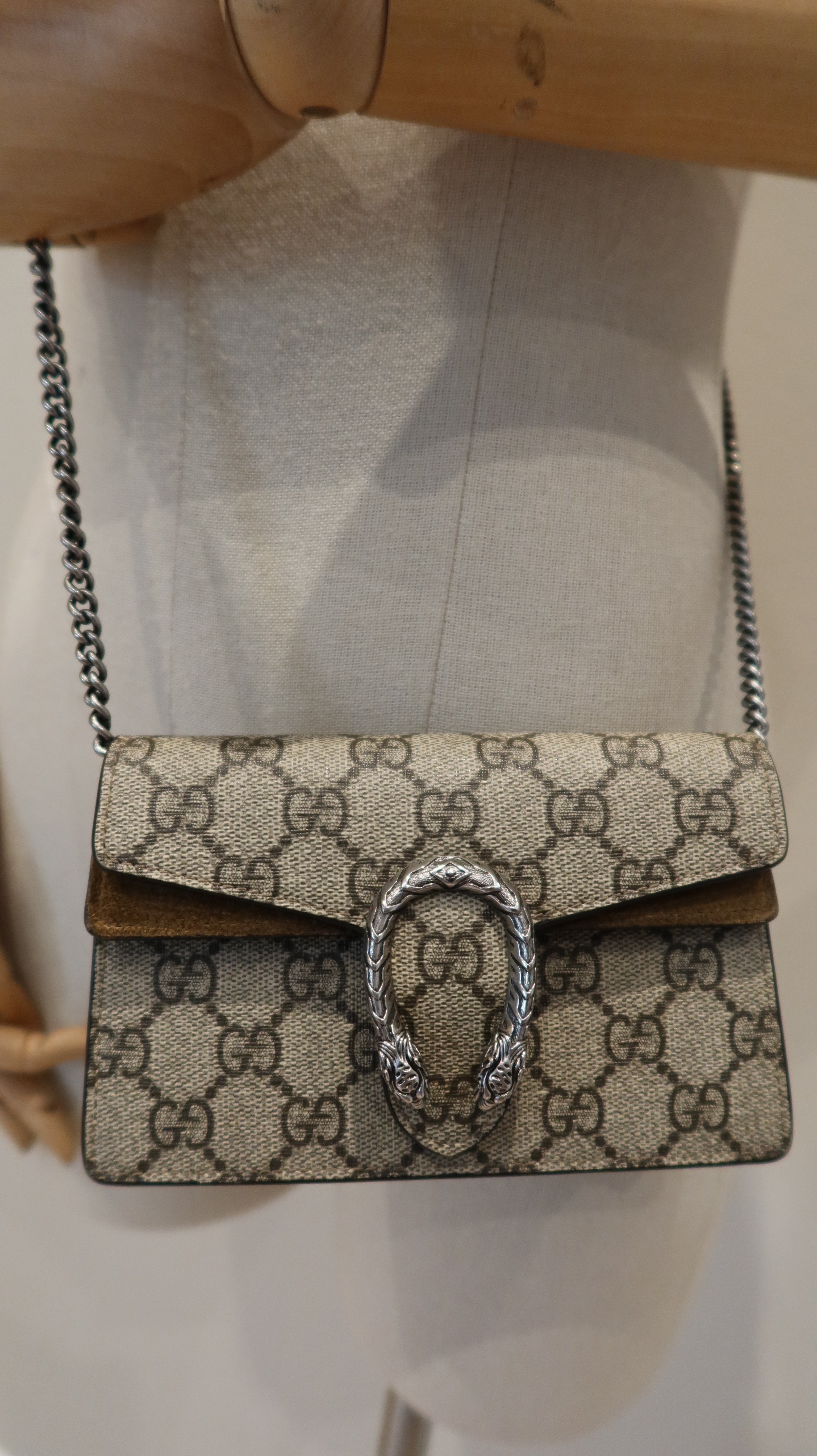 Gucci Super Mini Dionysus Bag