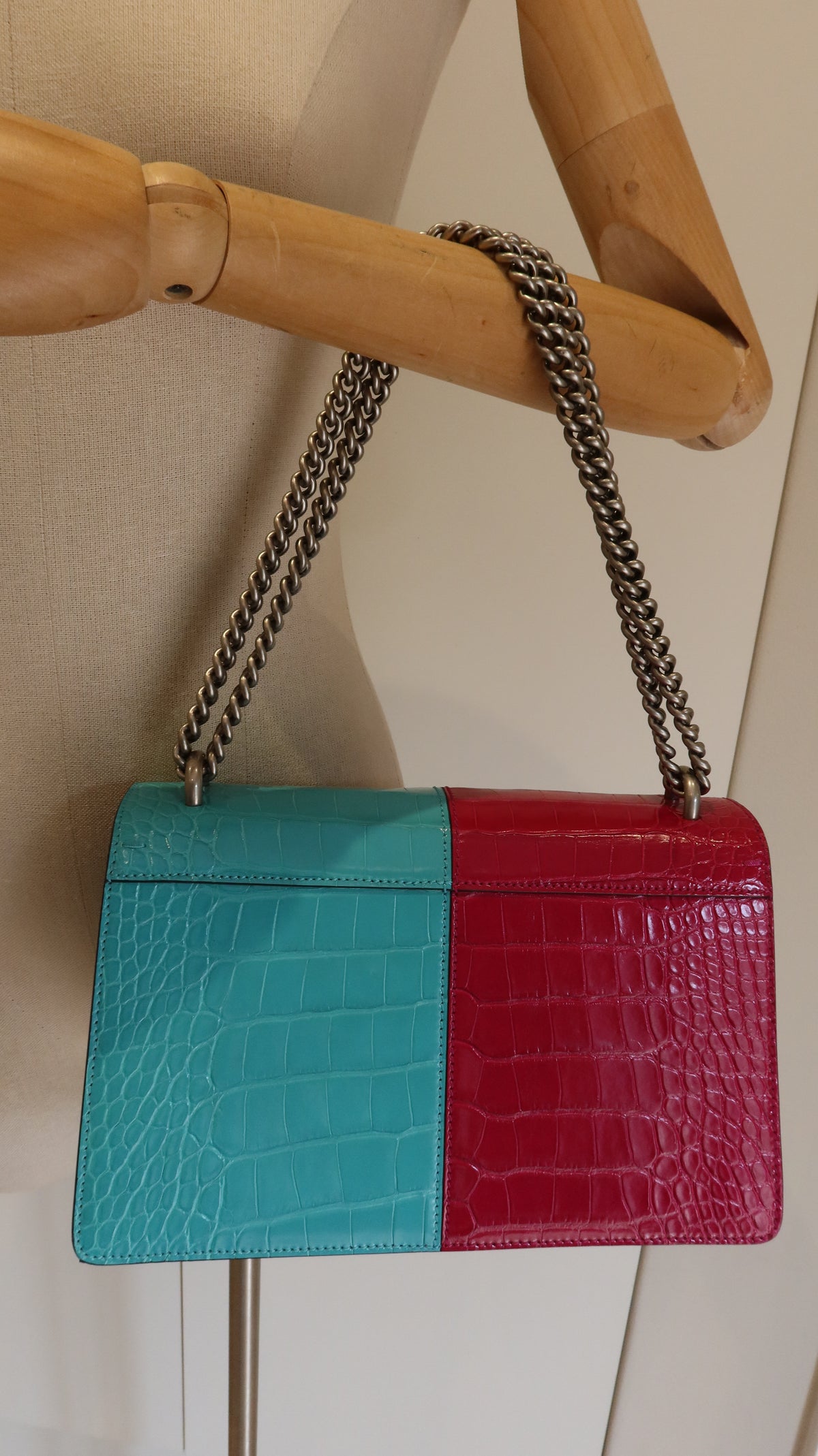 Gucci Dionysus Shoulder Bag