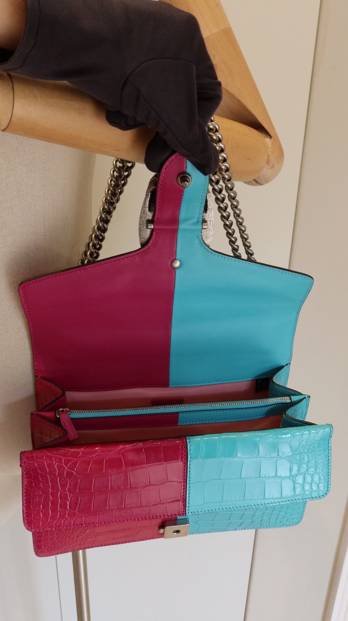 Gucci Dionysus Shoulder Bag