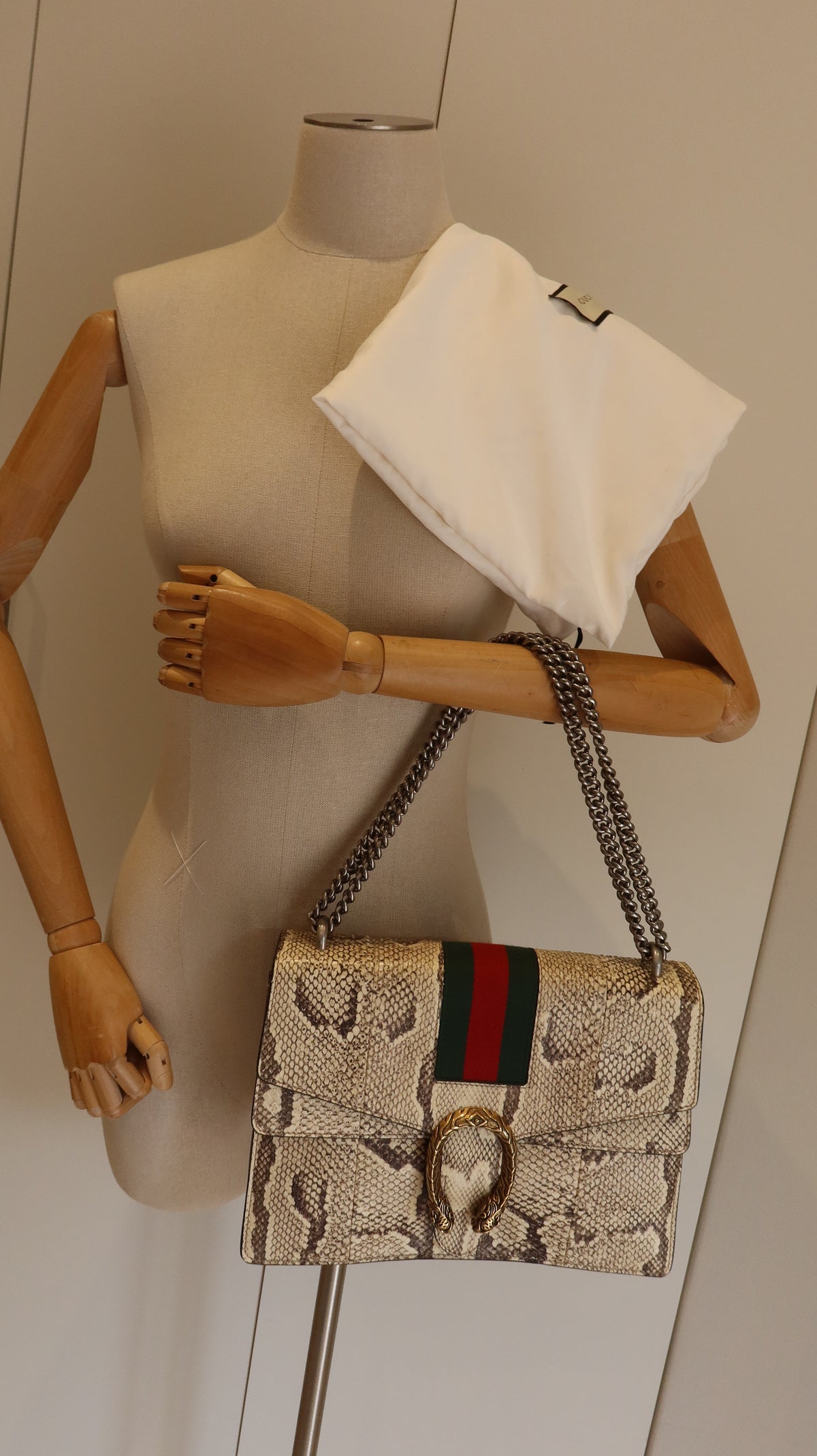 Gucci Dionysus Shoulder Bag