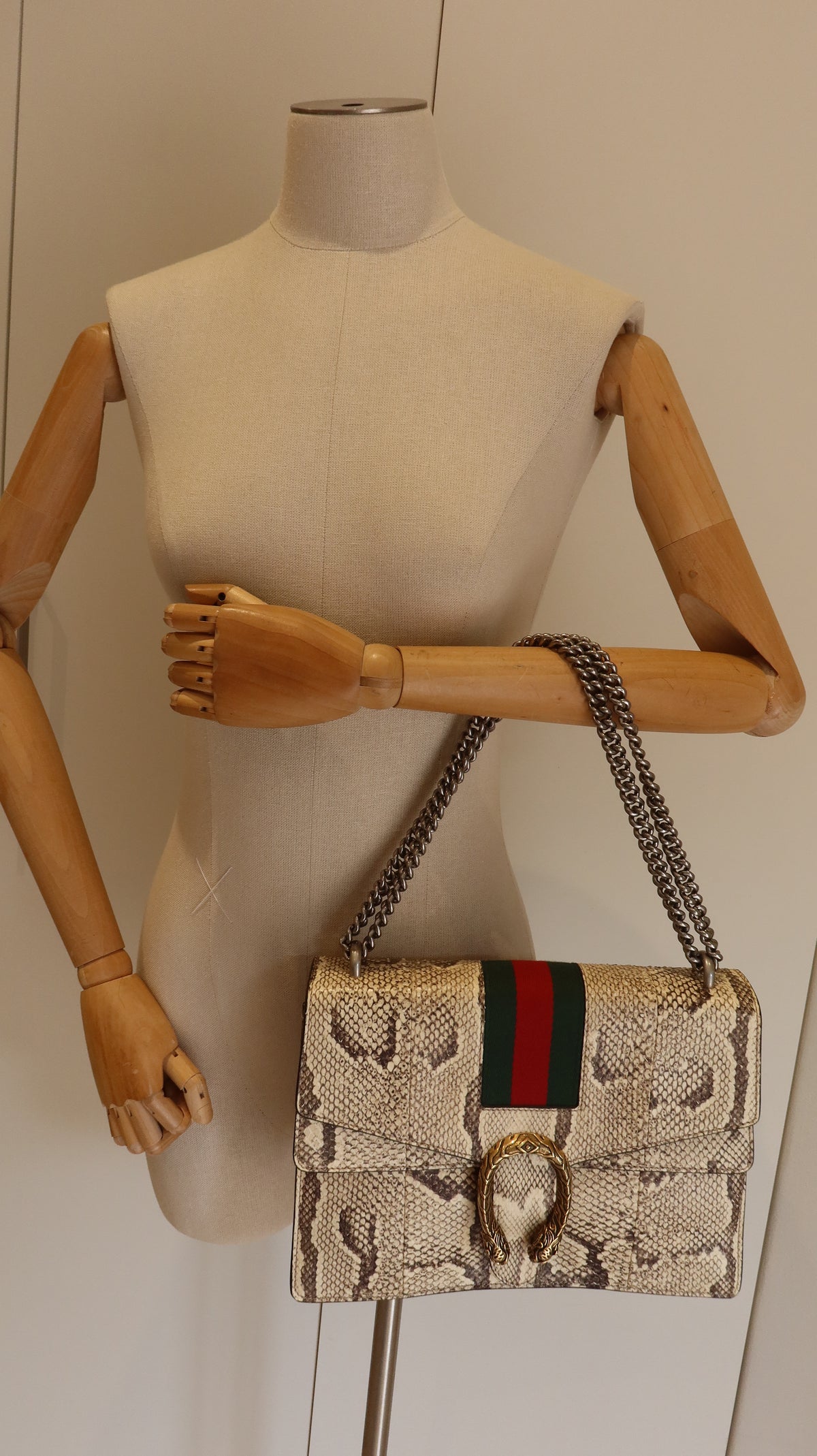 Gucci Dionysus Shoulder Bag