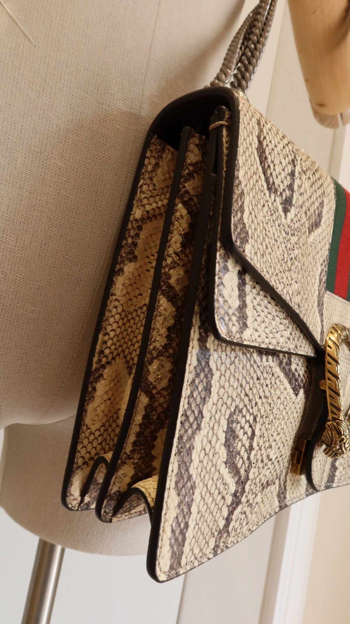 Gucci Dionysus Shoulder Bag