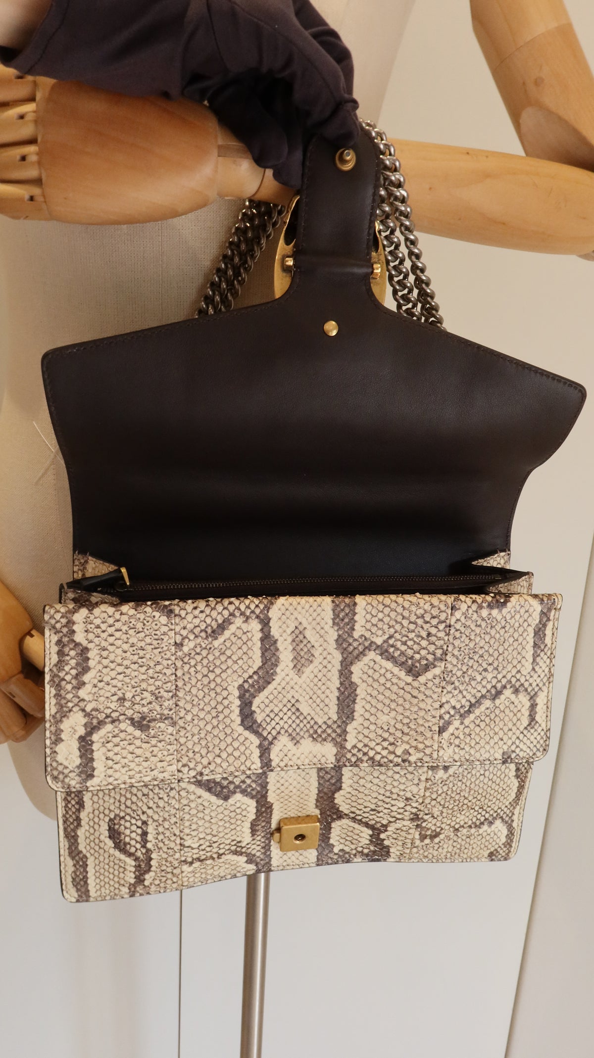Gucci Dionysus Shoulder Bag