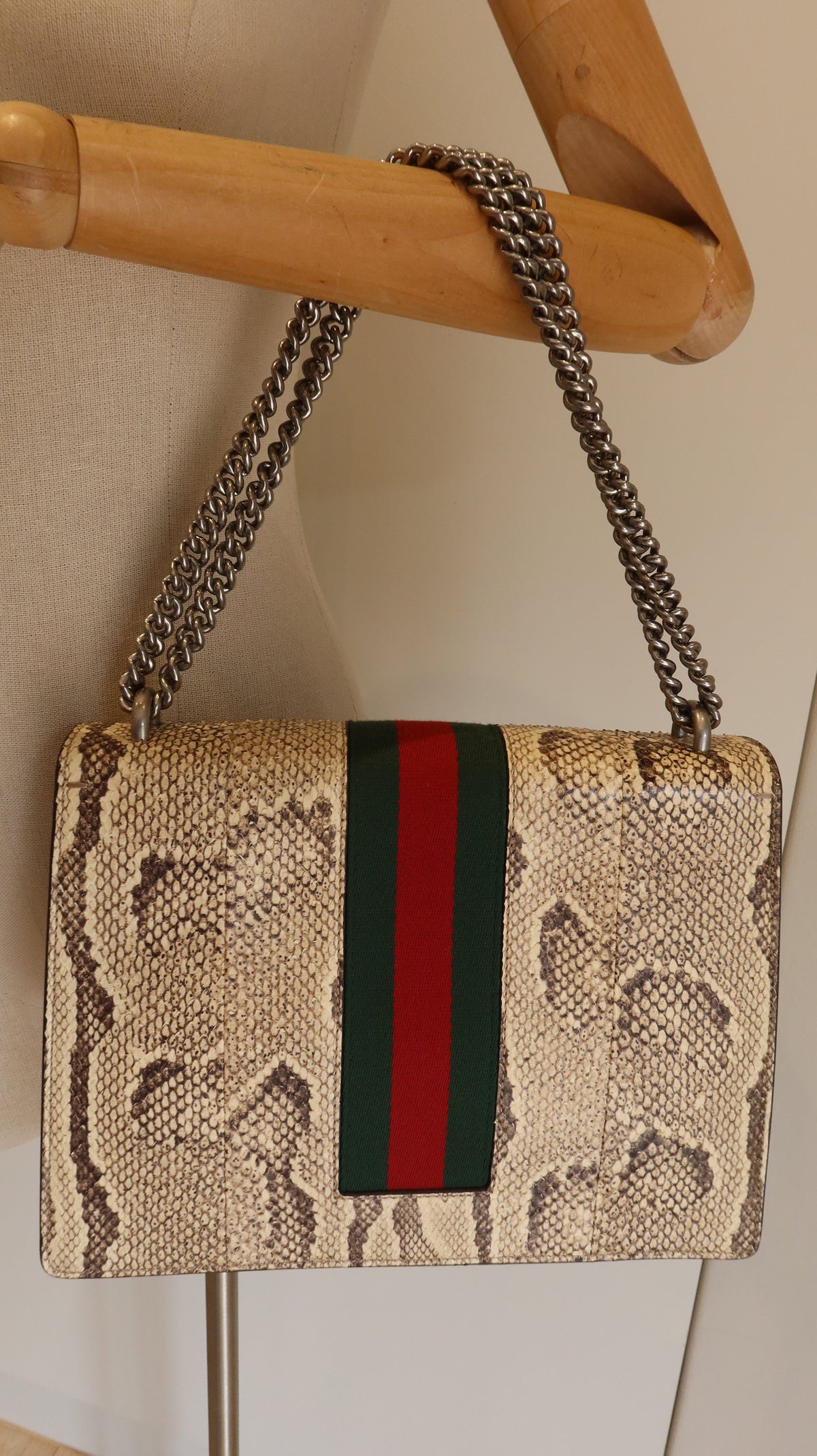 Gucci Dionysus Shoulder Bag
