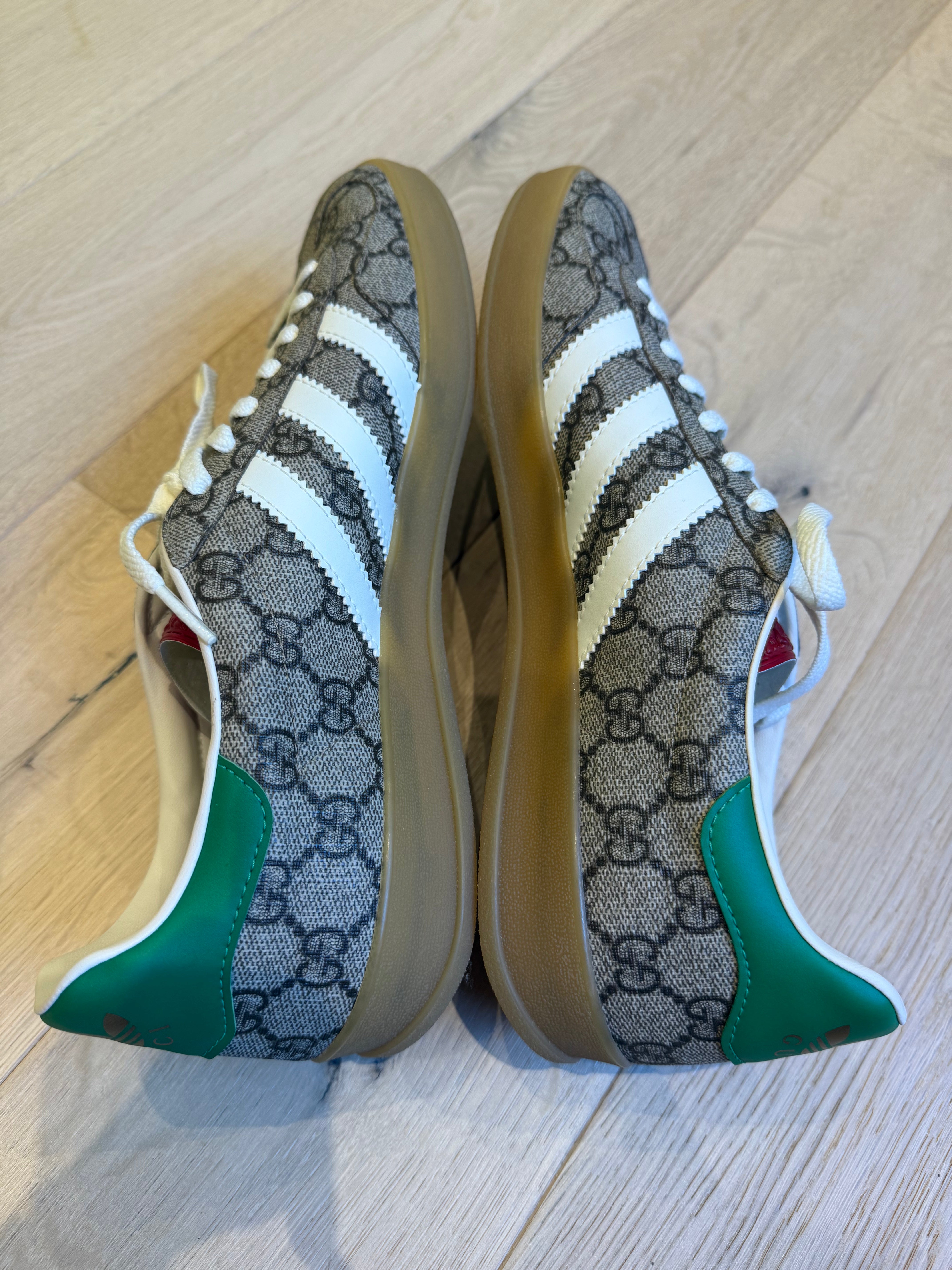 Gucci Sneakers (EU44.5)