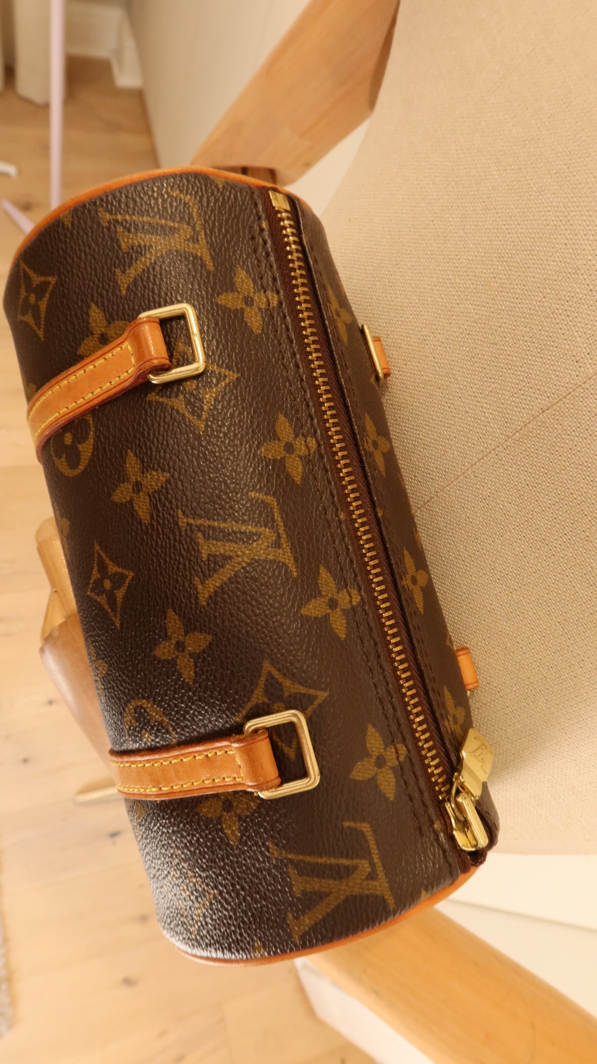 Louis Vuitton Papillon 19