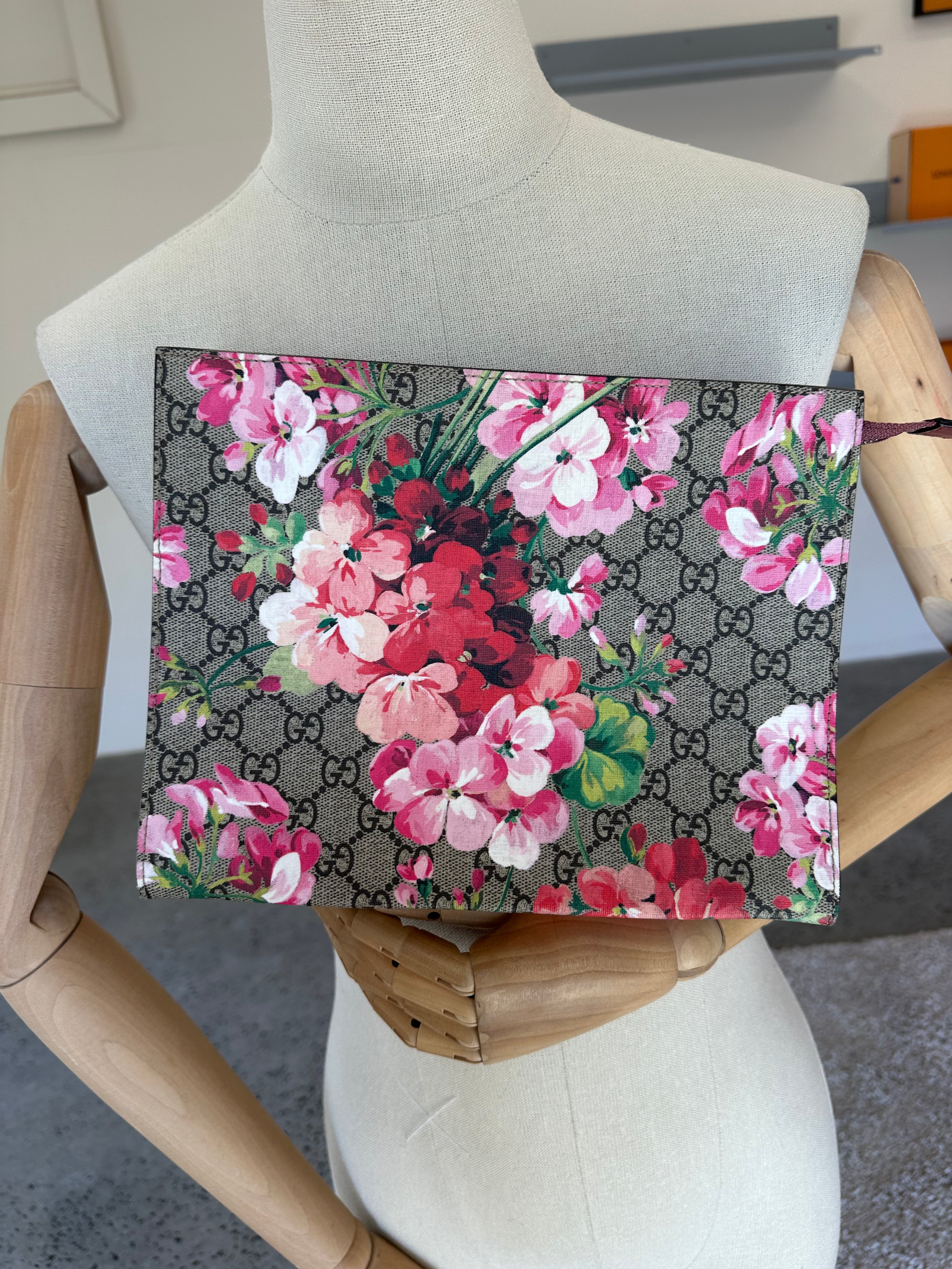 Gucci Blooms Clutch