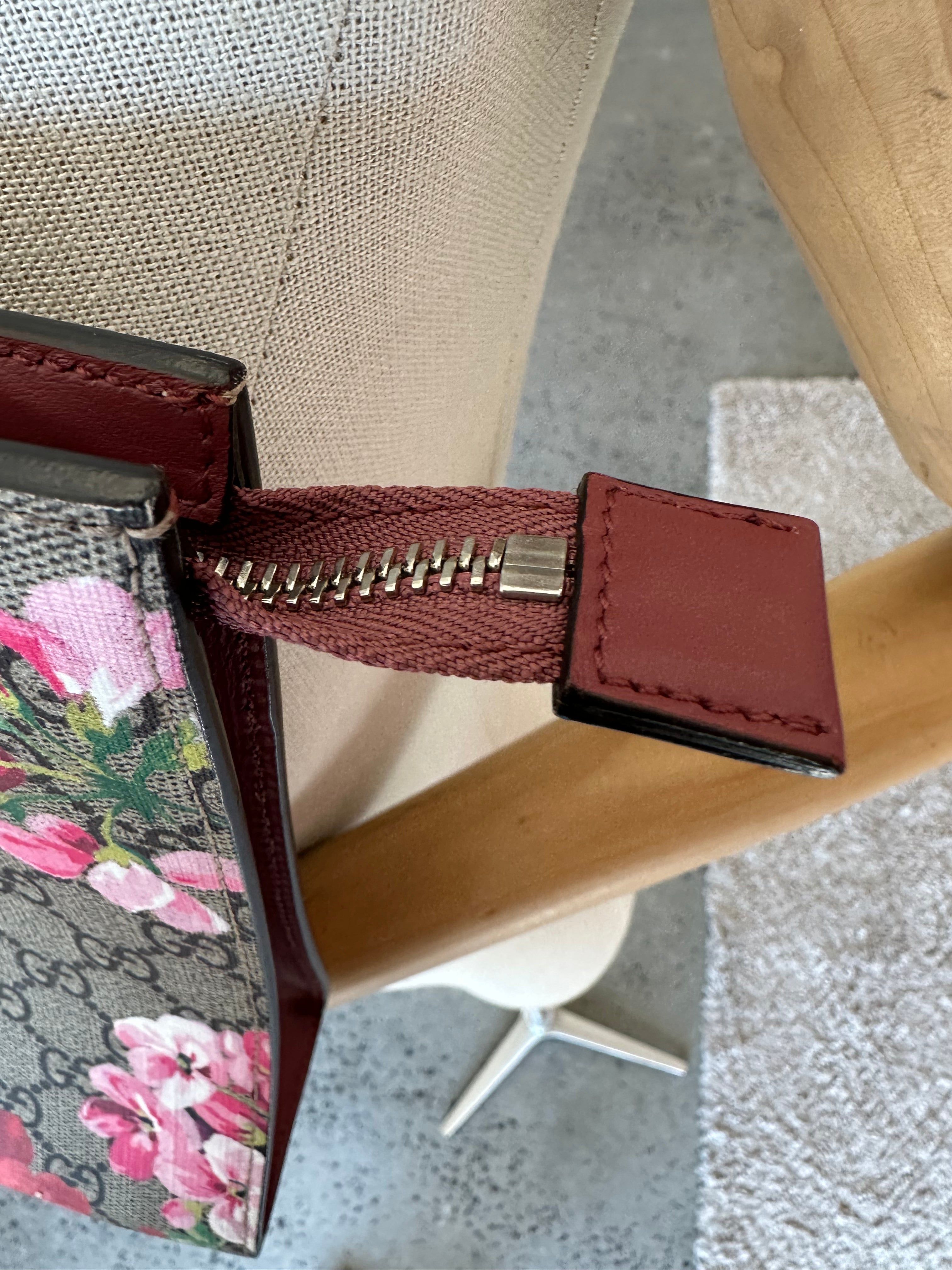 Gucci Blooms Clutch