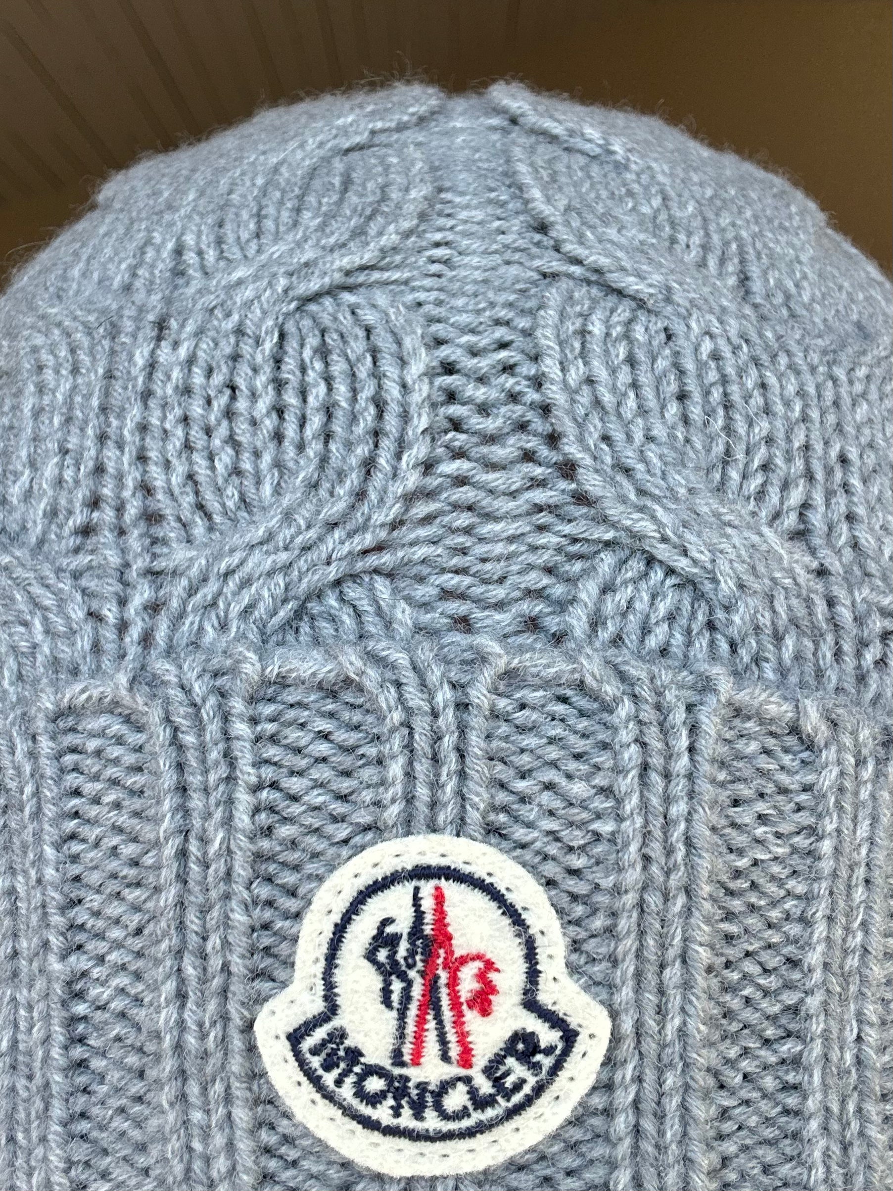 Moncler Beanie (M)