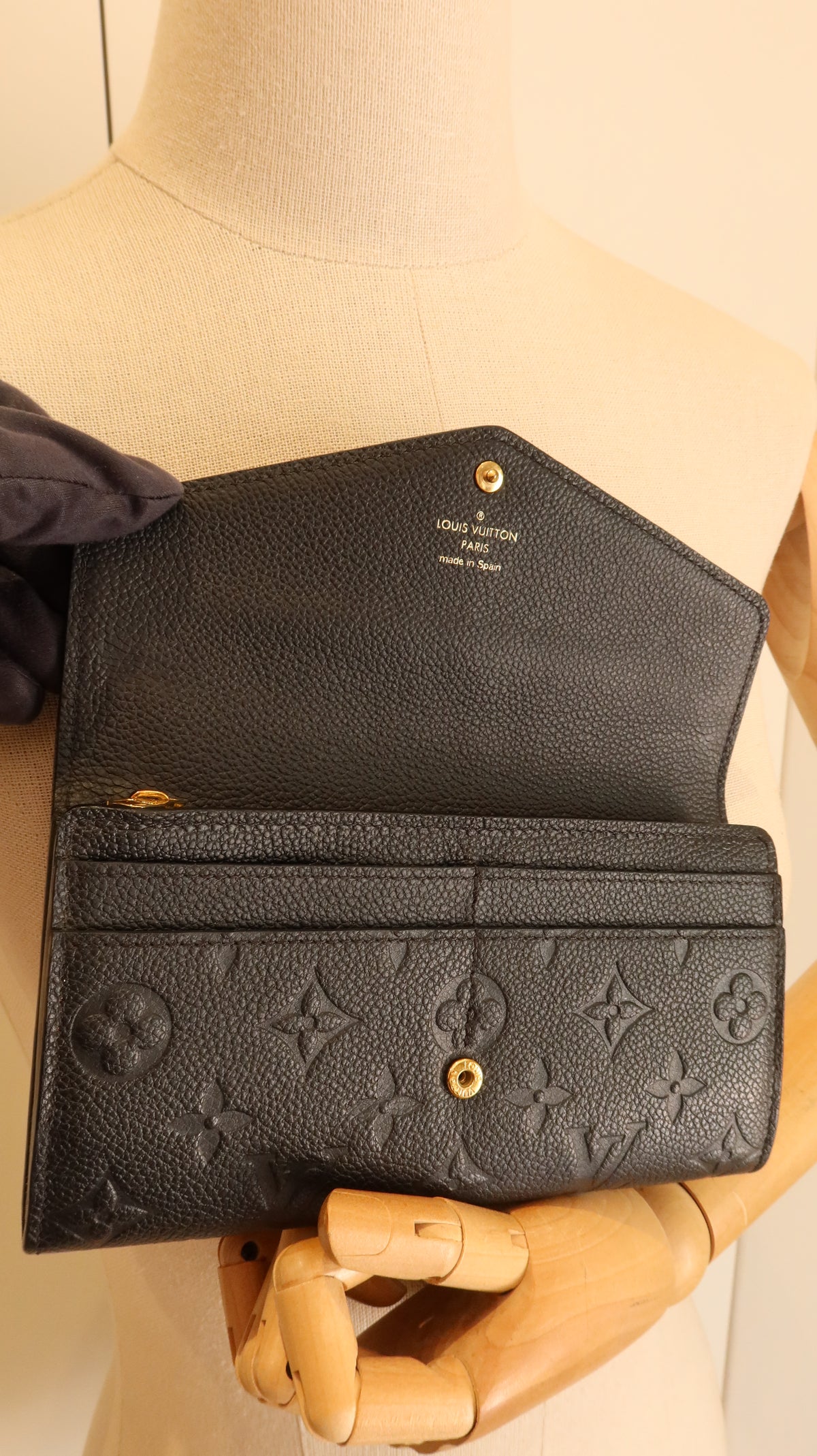Louis Vuitton Emilie Wallet