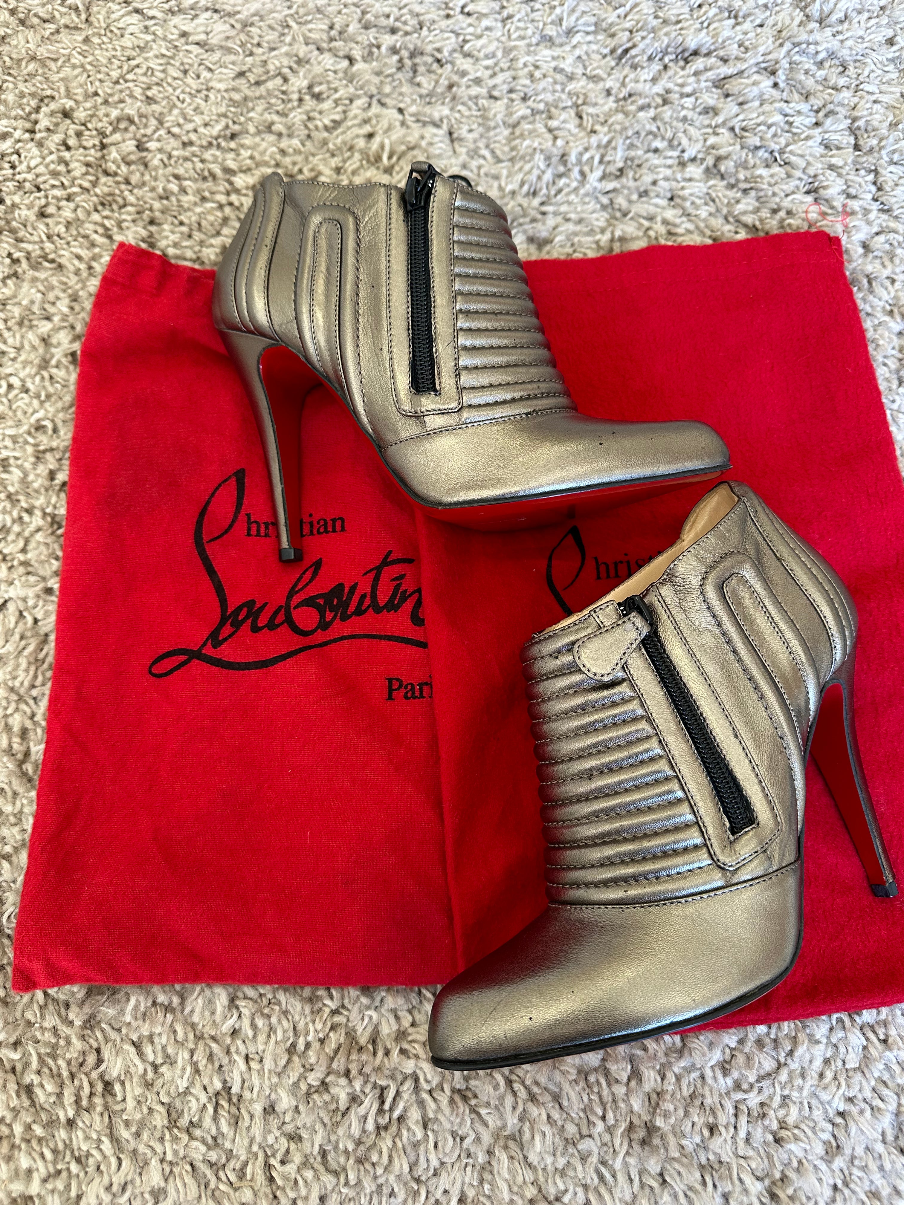 Christian Louboutin Metallic Heels (EU38.5)