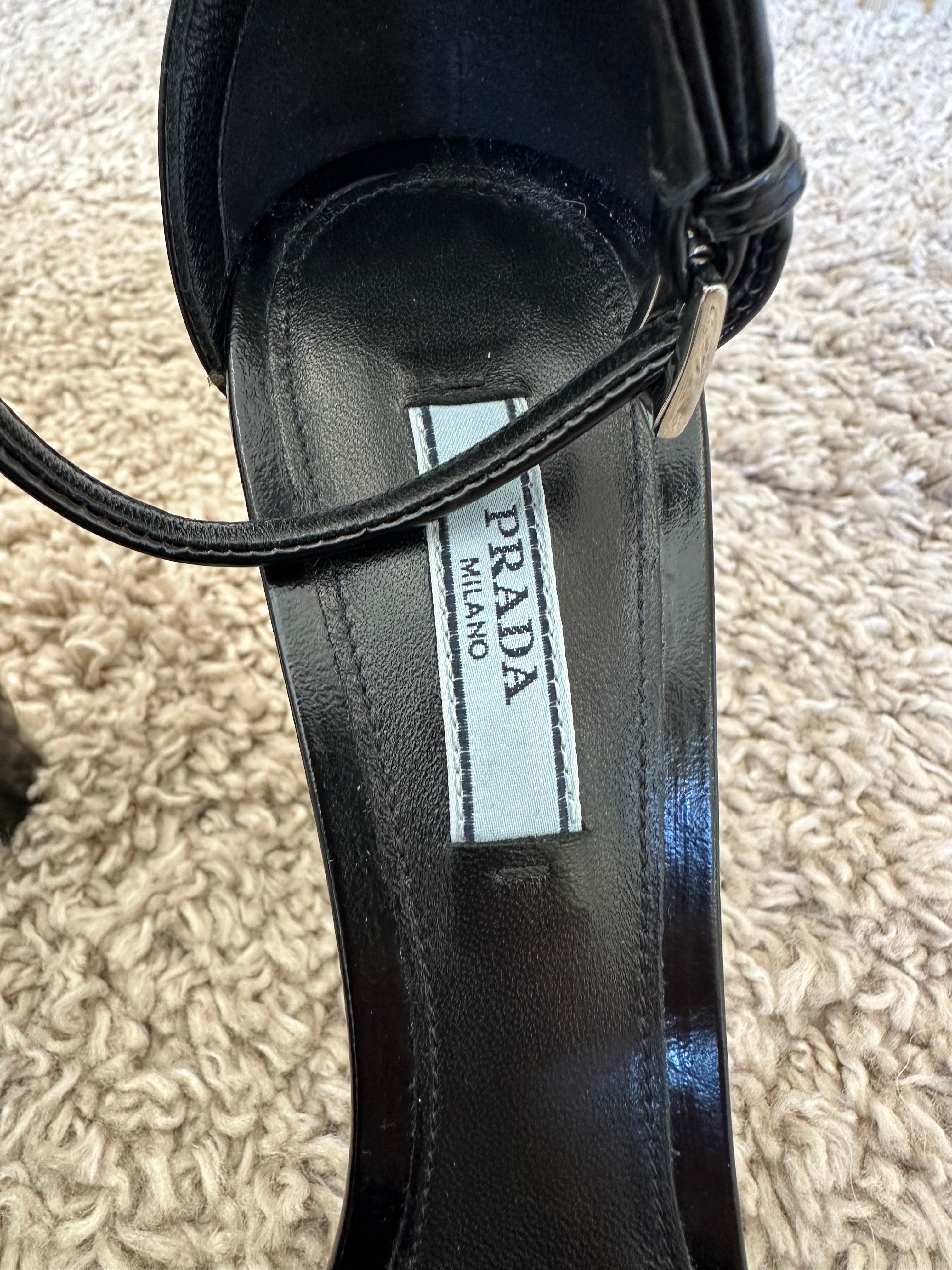 Prada Platfrom Pumps (EU38.5)