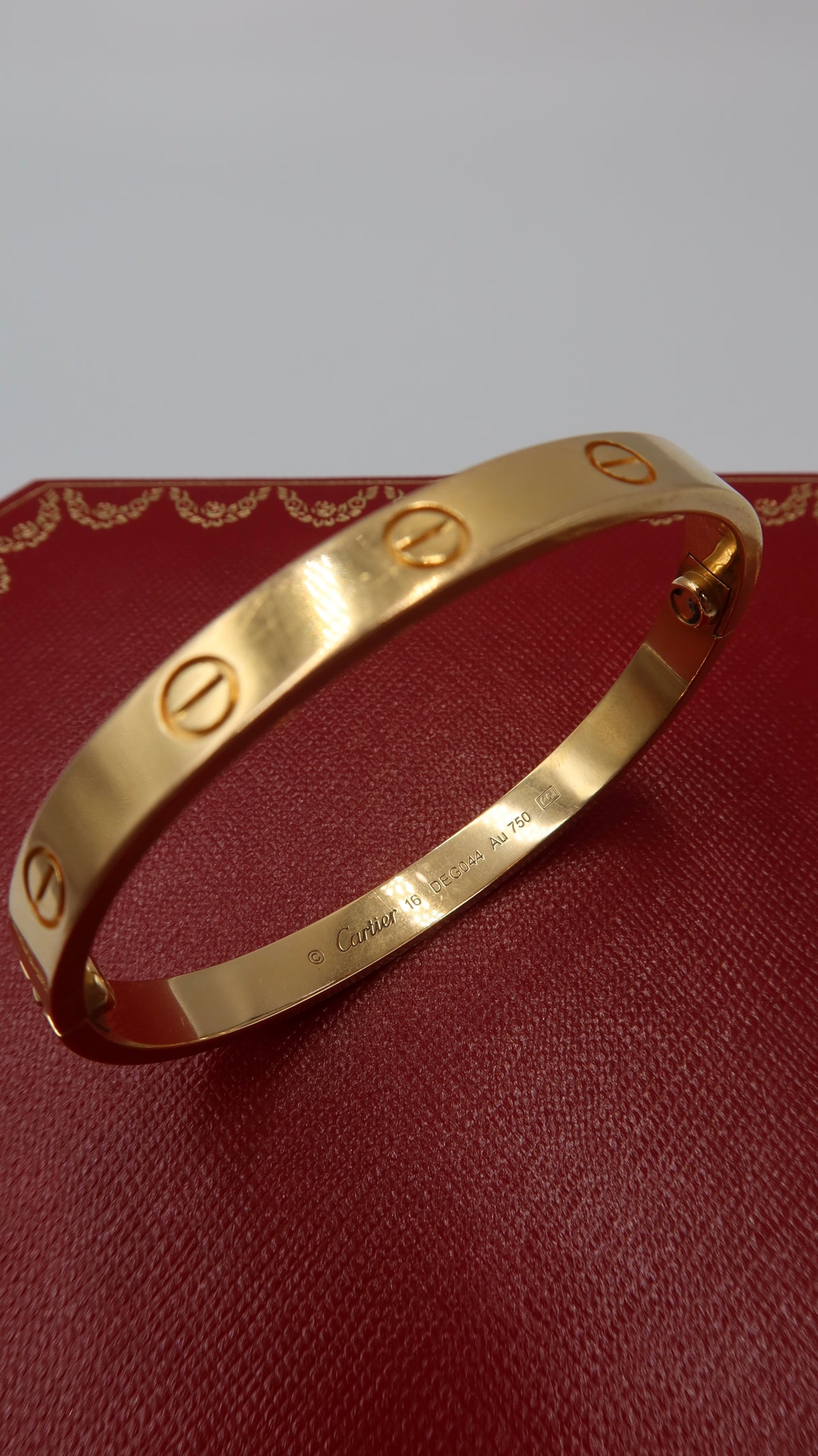Cartier Love Bracelet (16/YG)