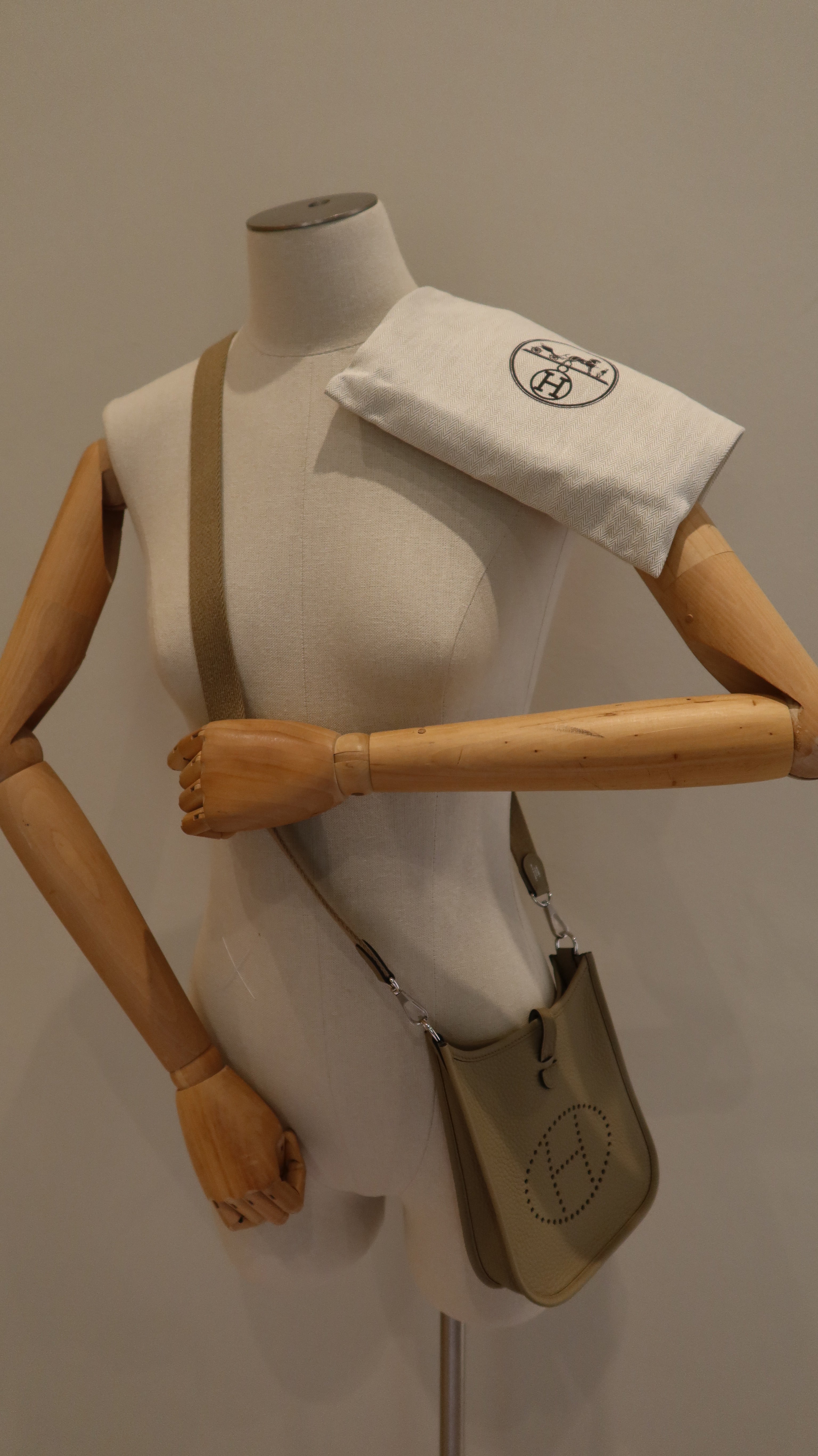 Hèrmes Mini Evelyne