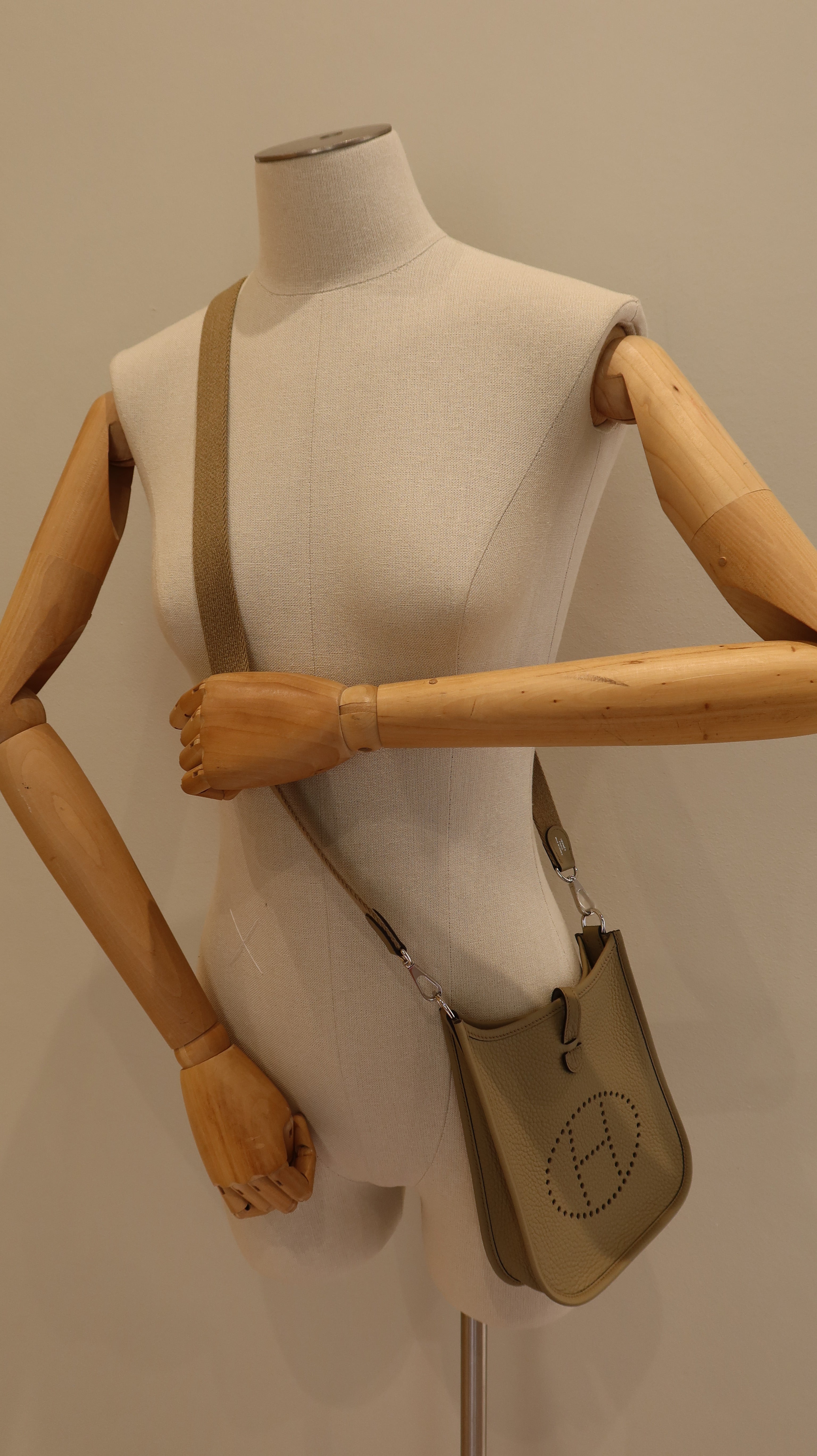 Hèrmes Mini Evelyne