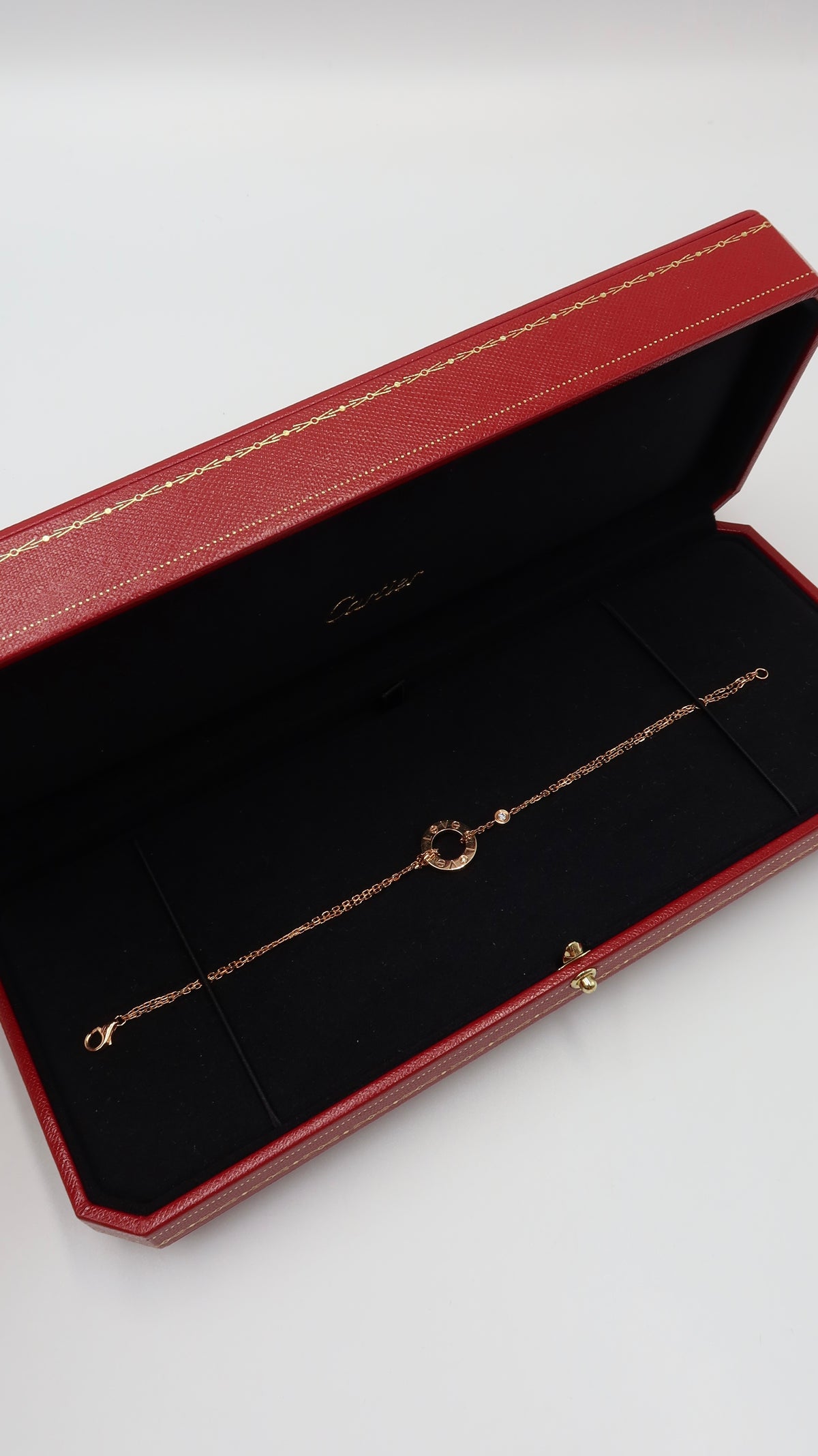 Cartier Love Bracelet On Chain (PG)