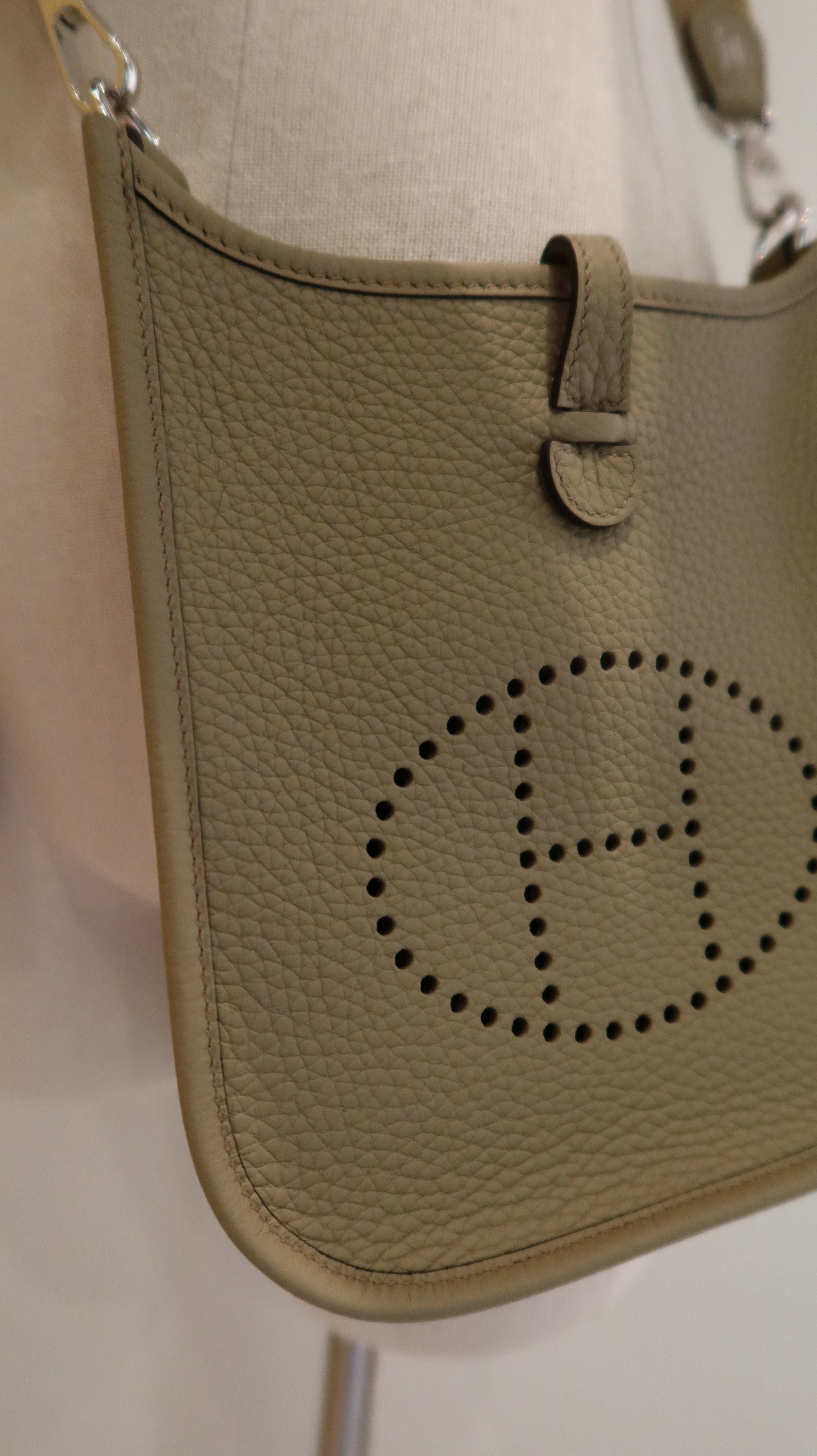 Hèrmes Mini Evelyne