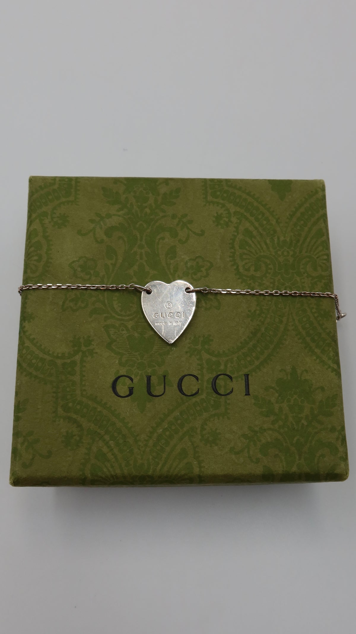 Gucci Trademark Heart Bracelet