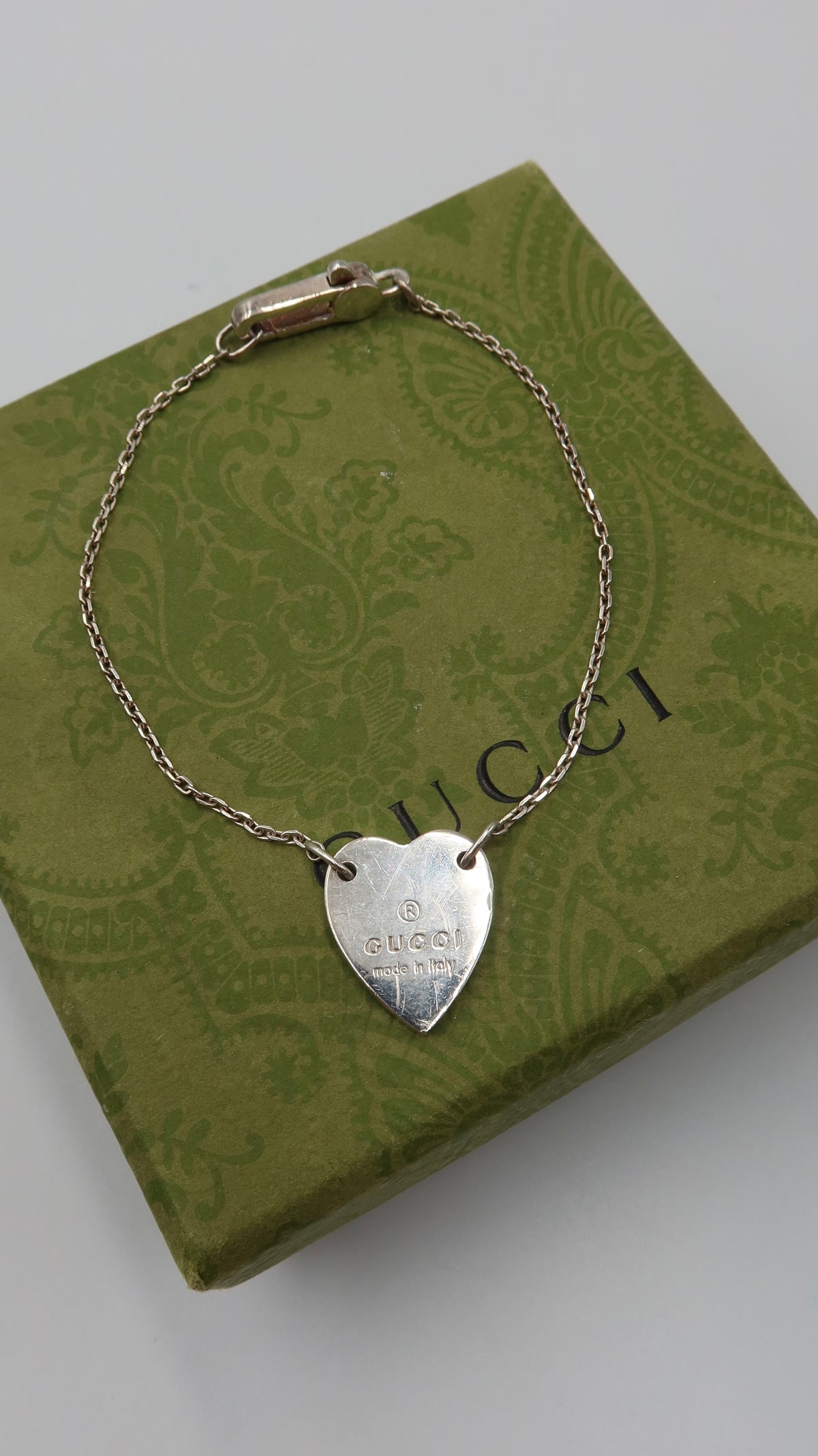 Gucci Trademark Heart Bracelet