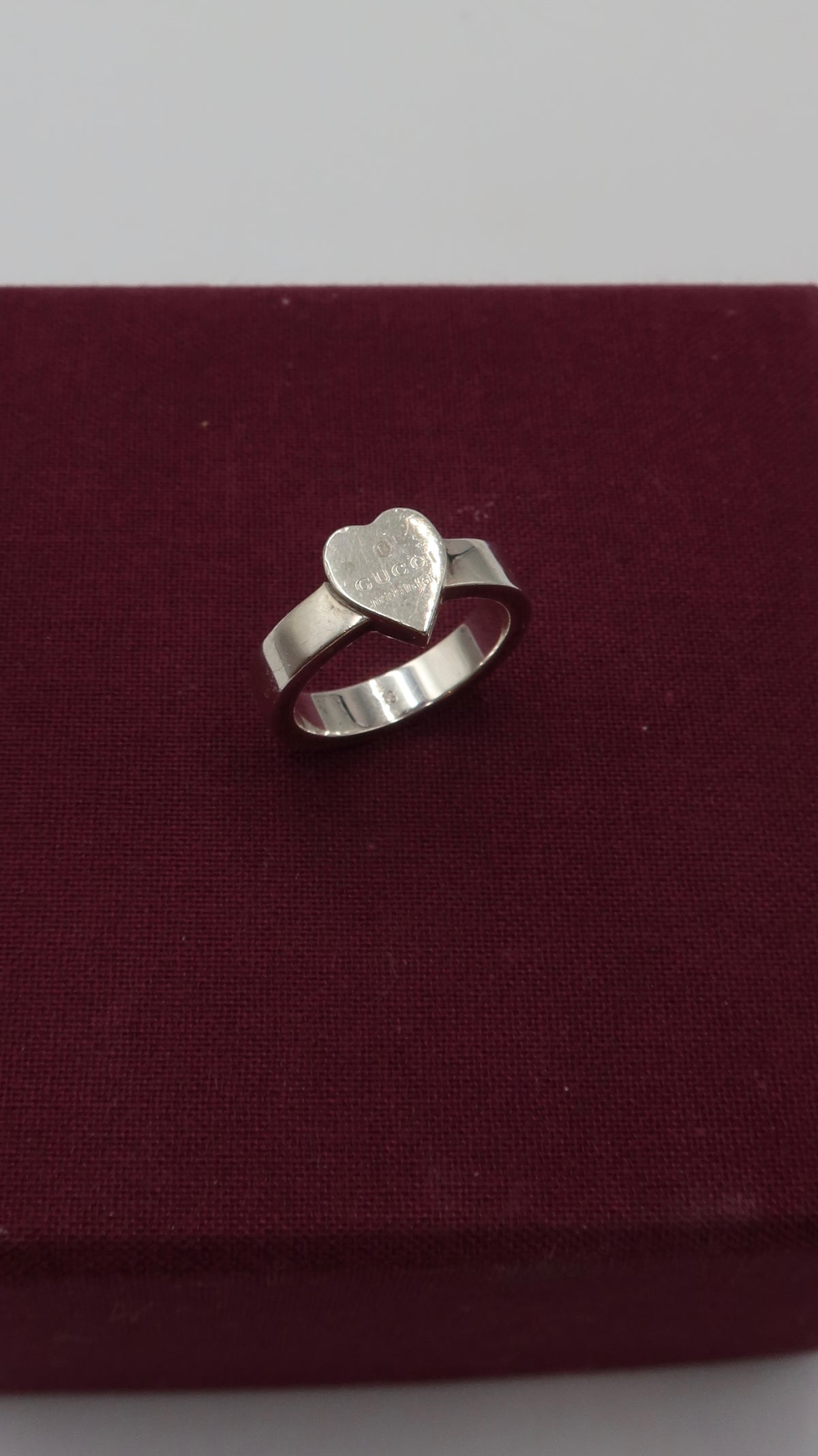 Gucci Trademark Heart Ring (13)
