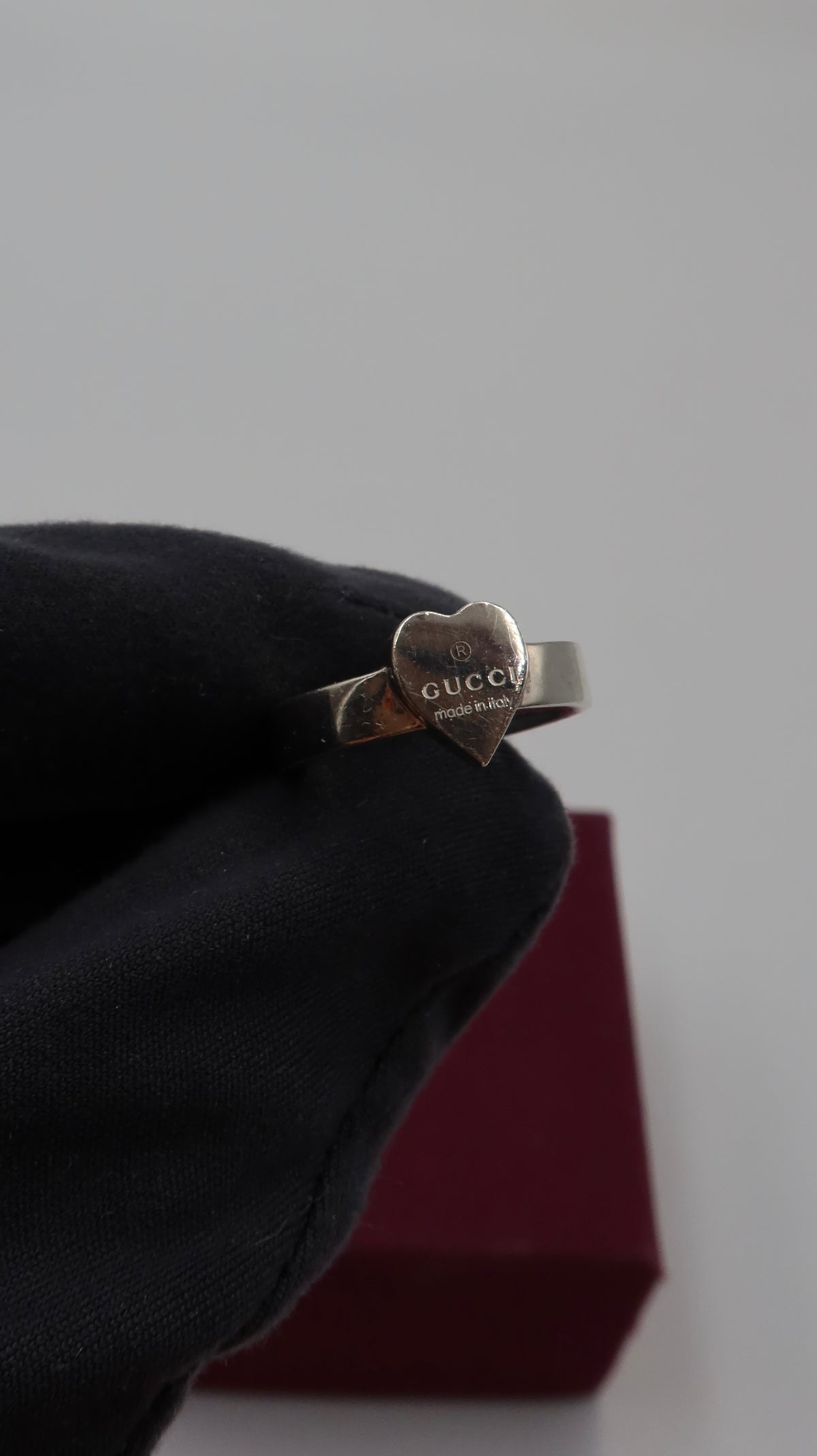 Gucci Trademark Heart Ring (13)