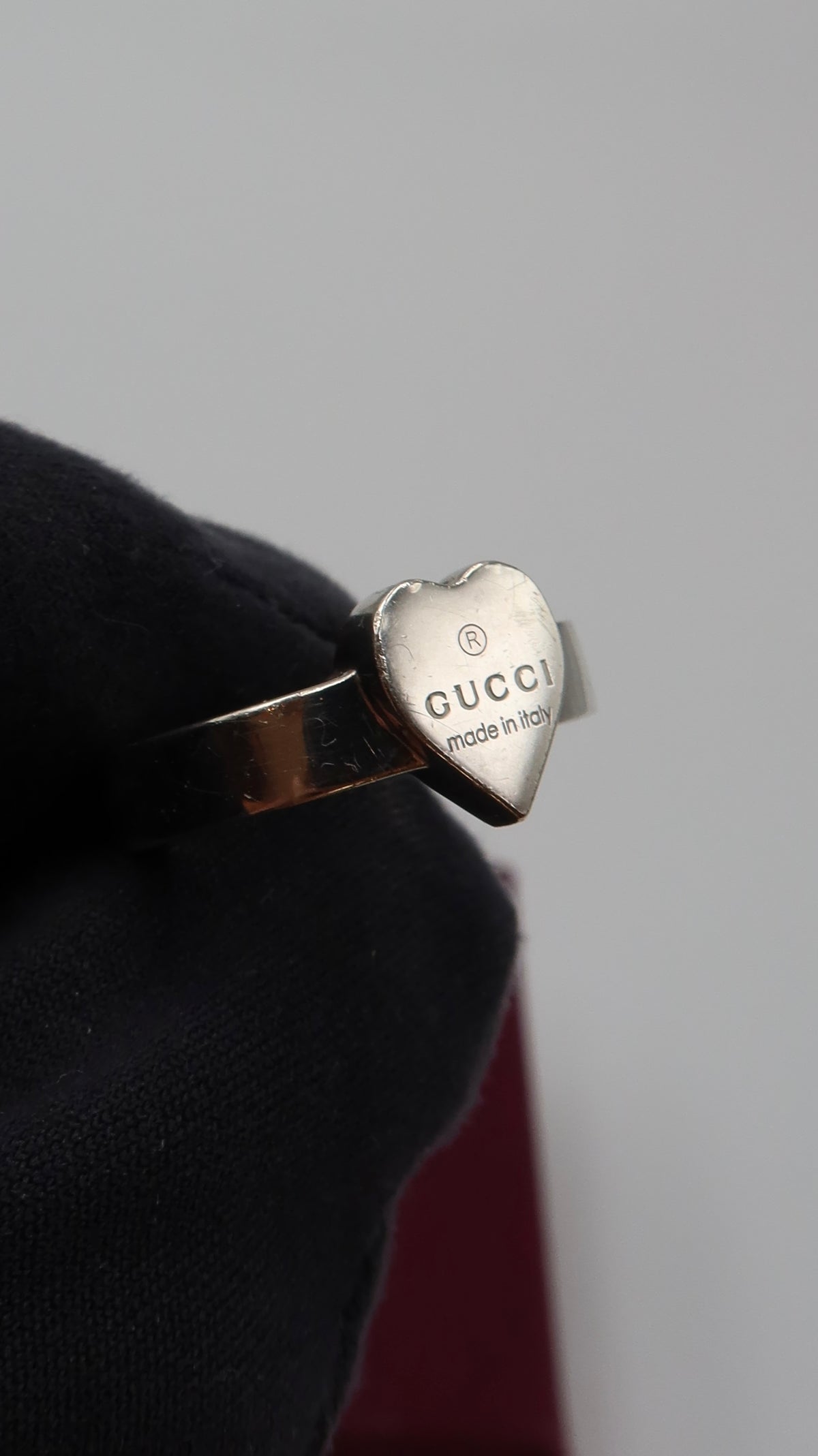 Gucci Trademark Heart Ring (13)