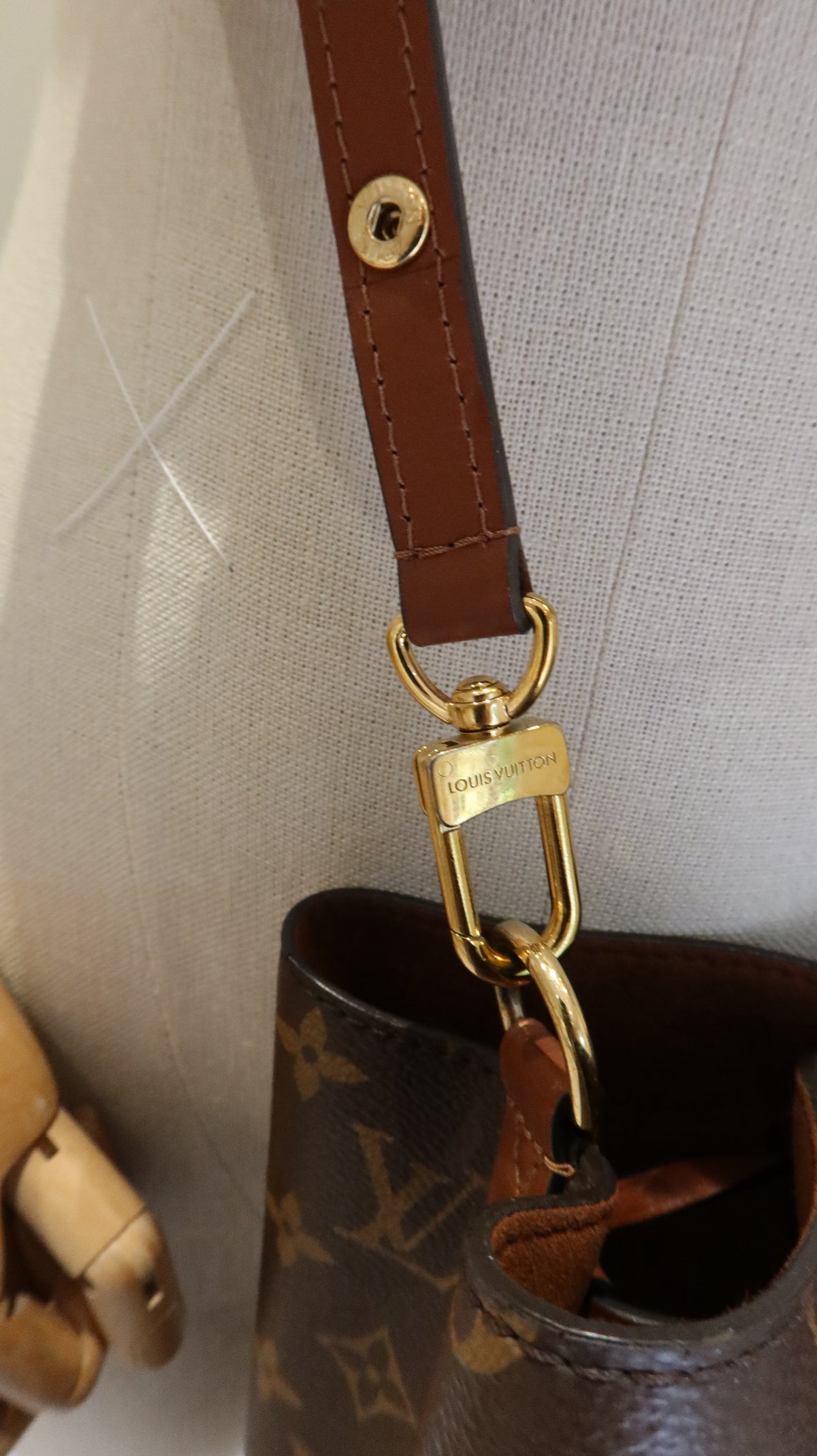 Louis Vuitton NéoNoé MM Bucket Bag