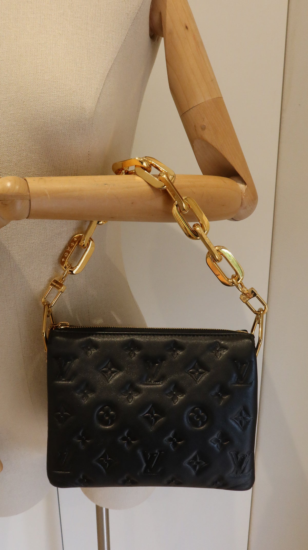 Louis Vuitton Coussin BB
