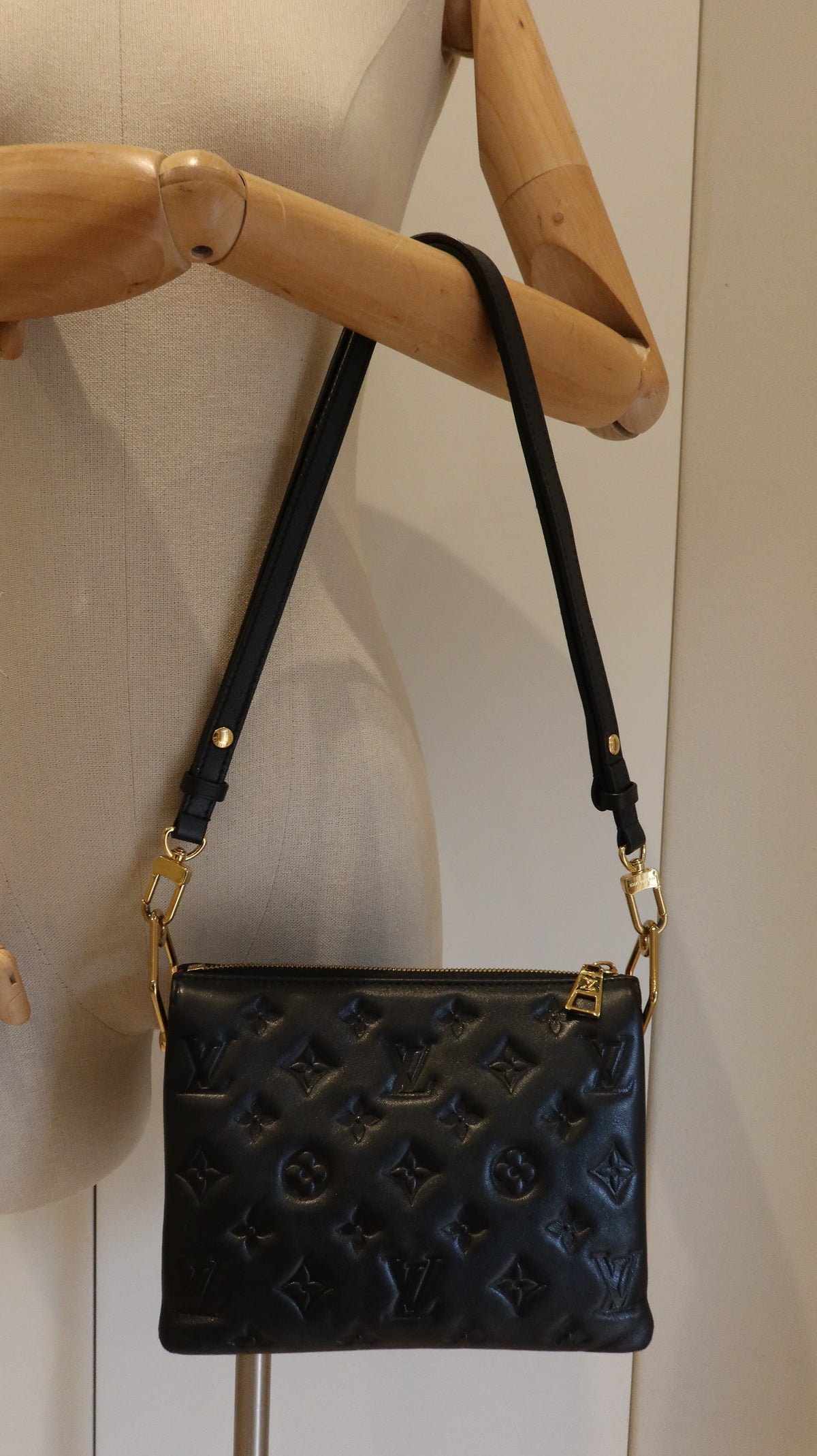 Louis Vuitton Coussin BB