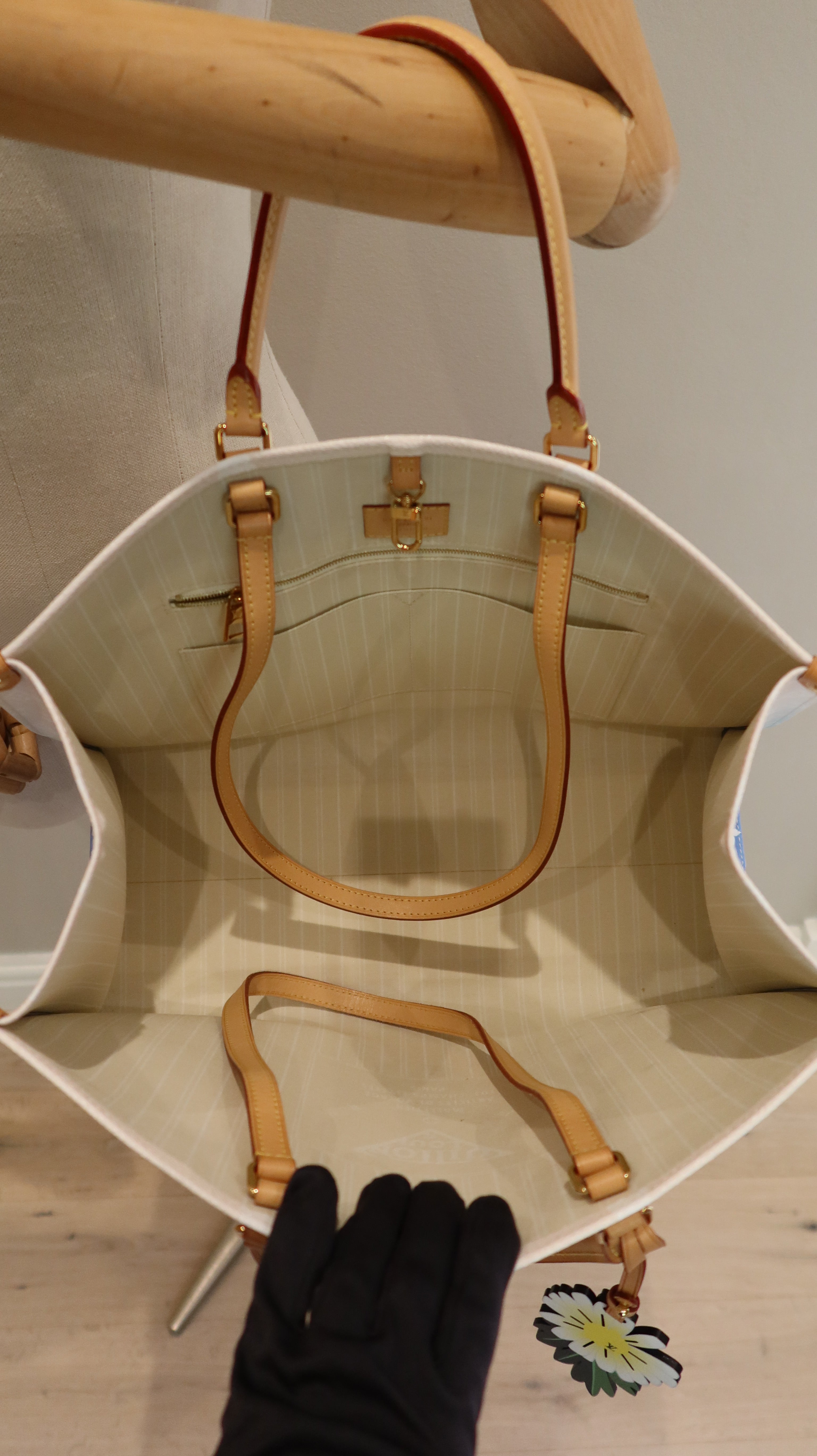 Louis Vuitton By The Pool ONTHEGO GM *Limited Edition*