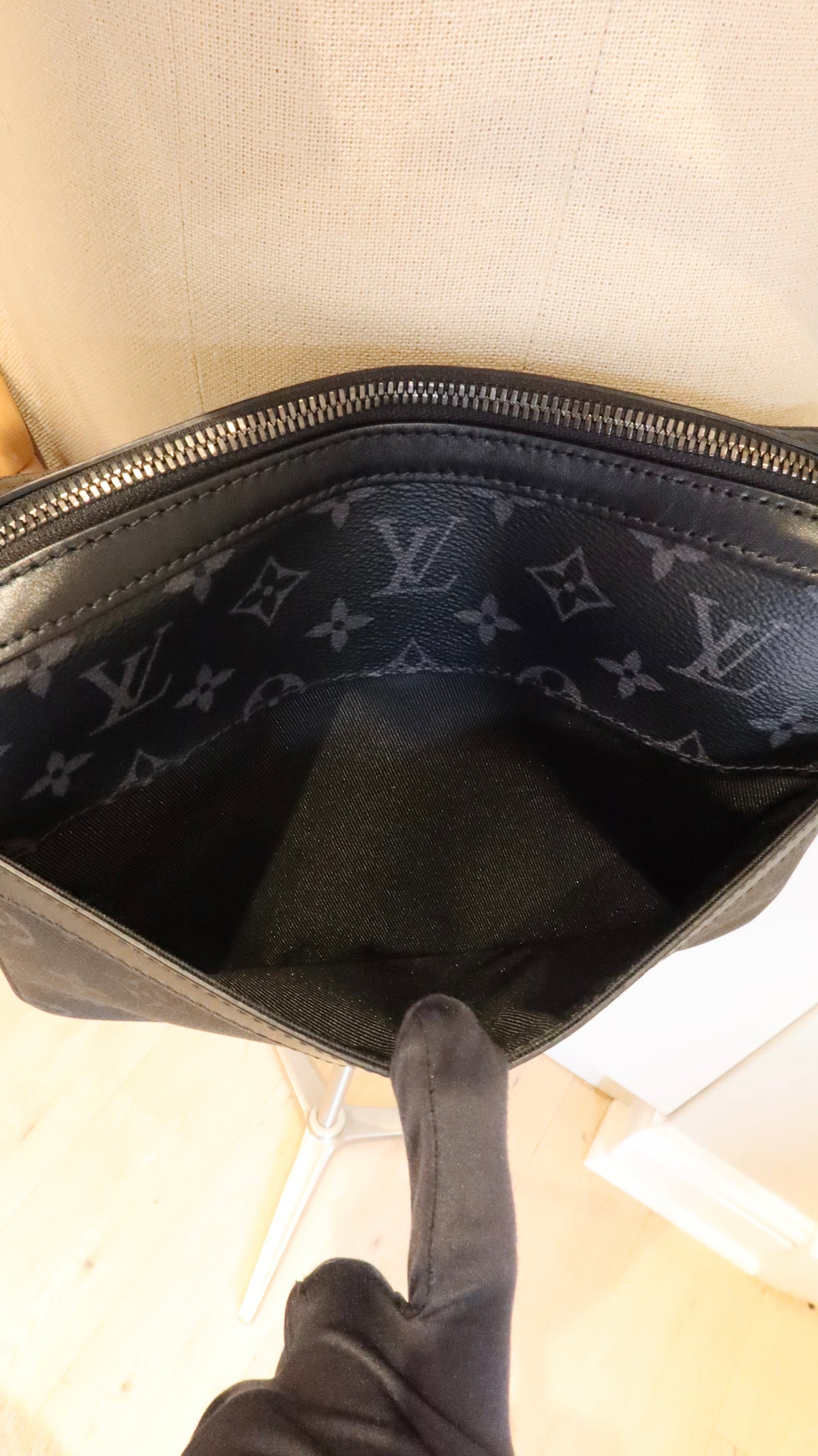 Louis Vuitton Trio Messenger Bag
