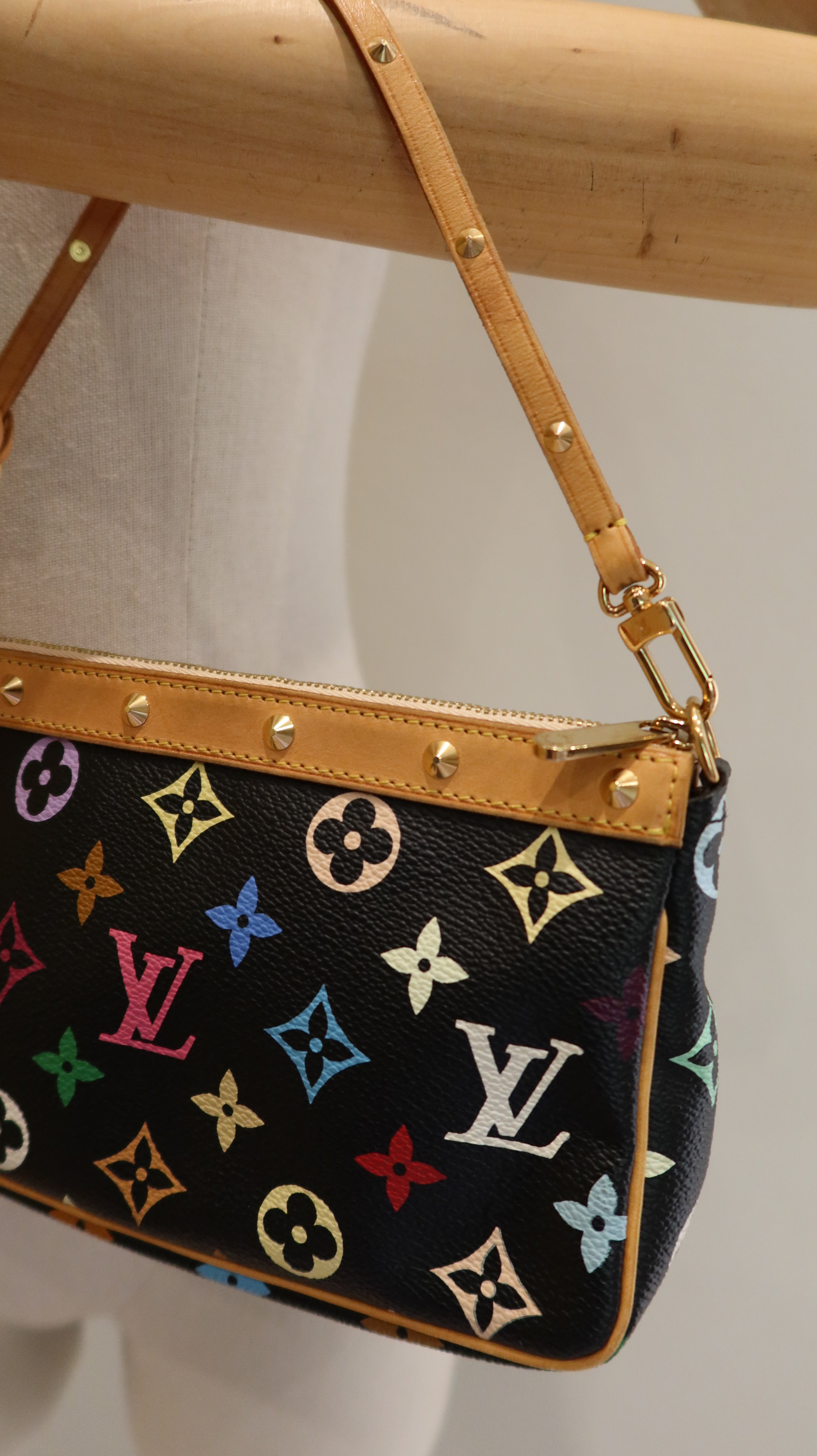 Louis Vuitton x Takashi Murakami Pochette Accessoires *Vintage*