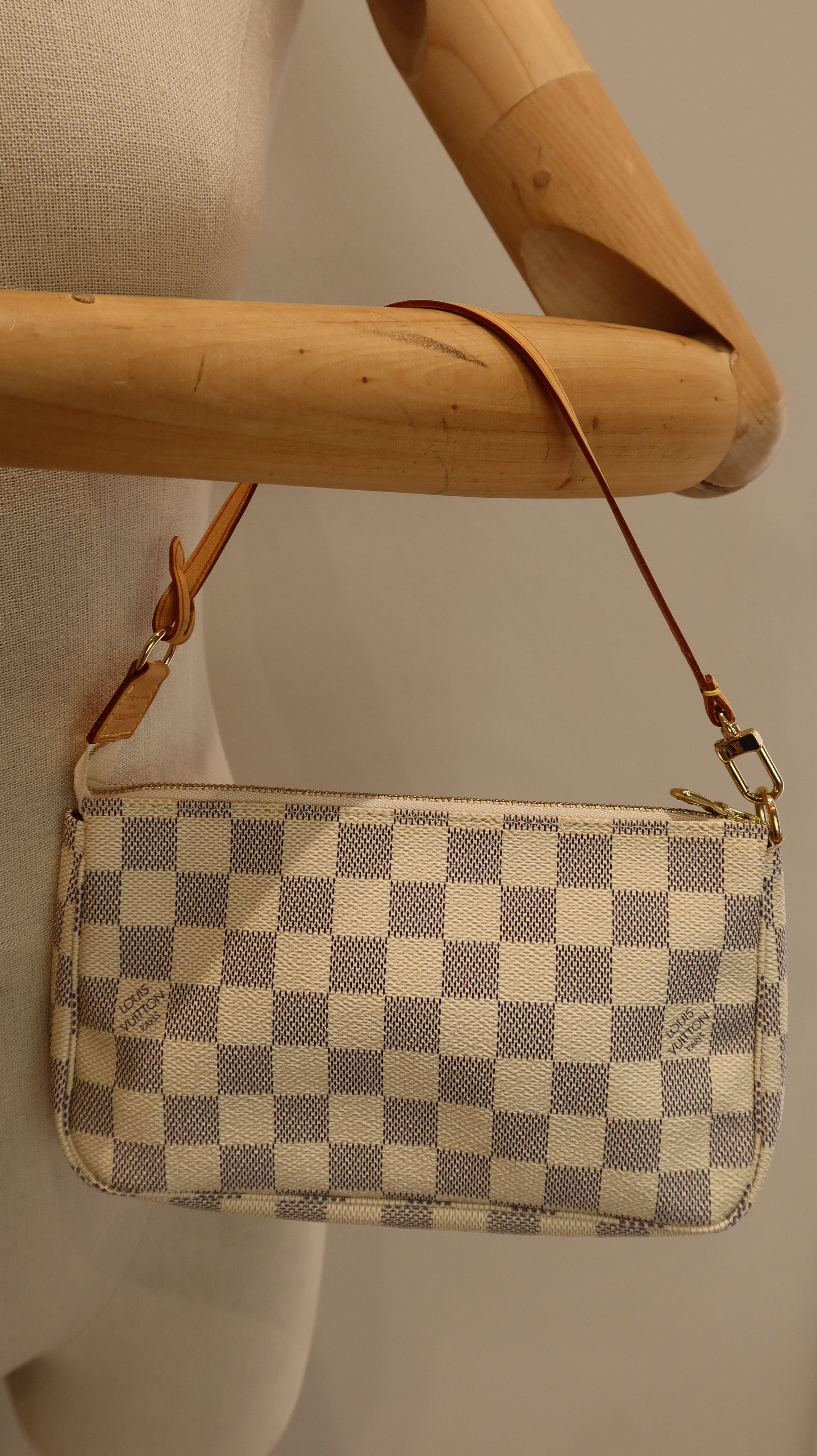 Louis Vuitton Pochette Accessoires