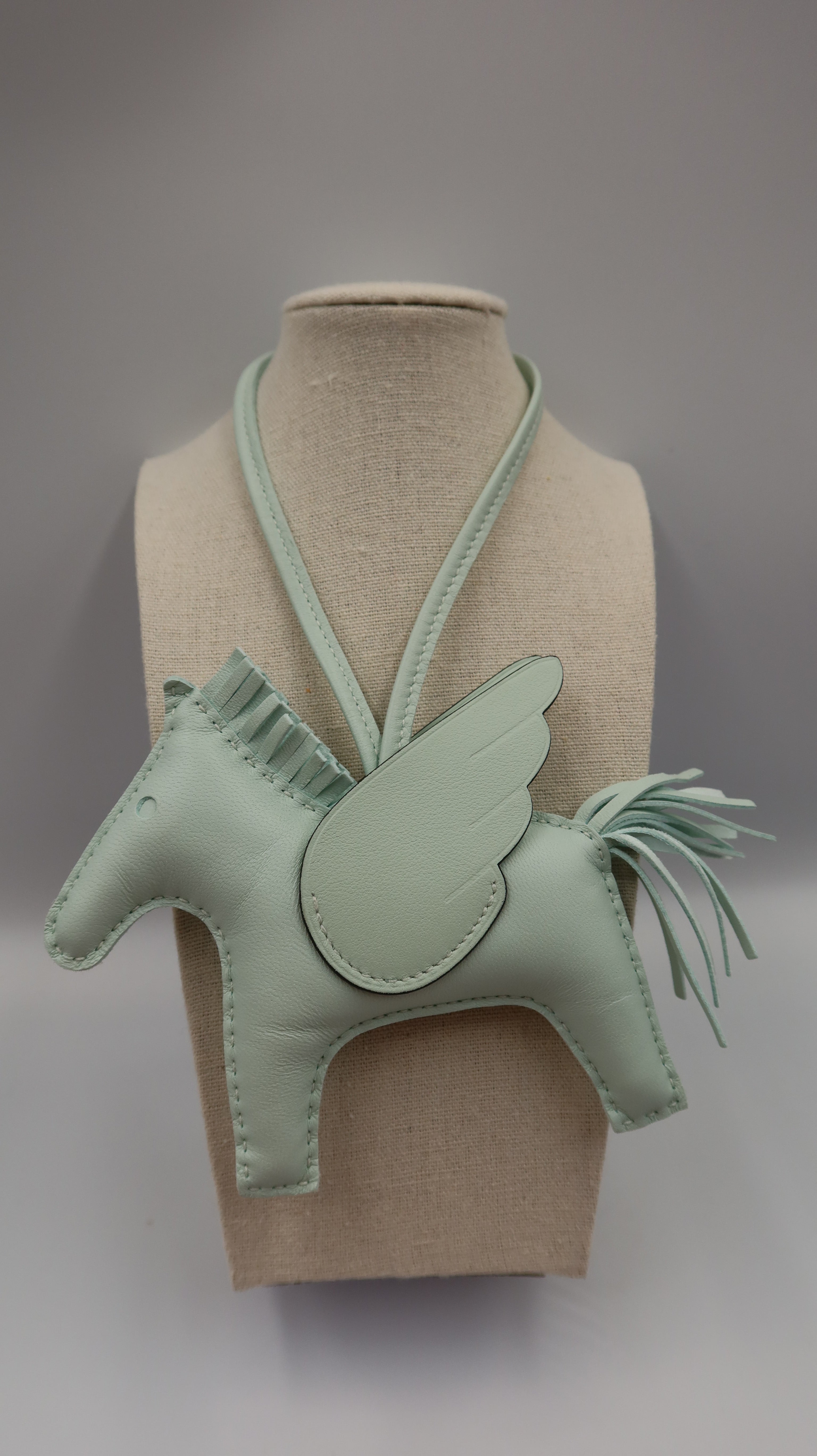 Hermès Pegasus Charm MM