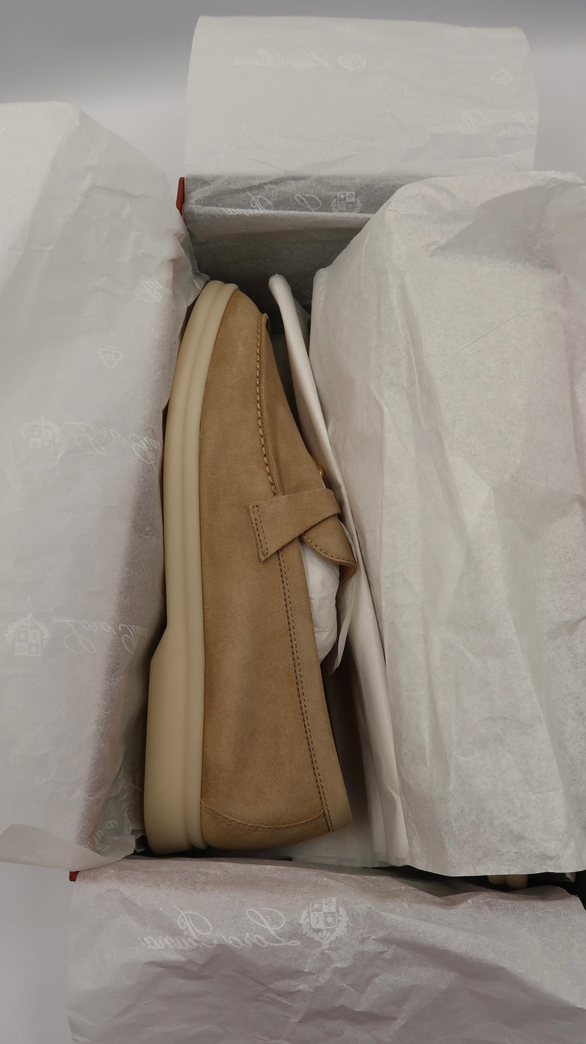 Loro Piana Summer Walks (EU39/Store Fresh)