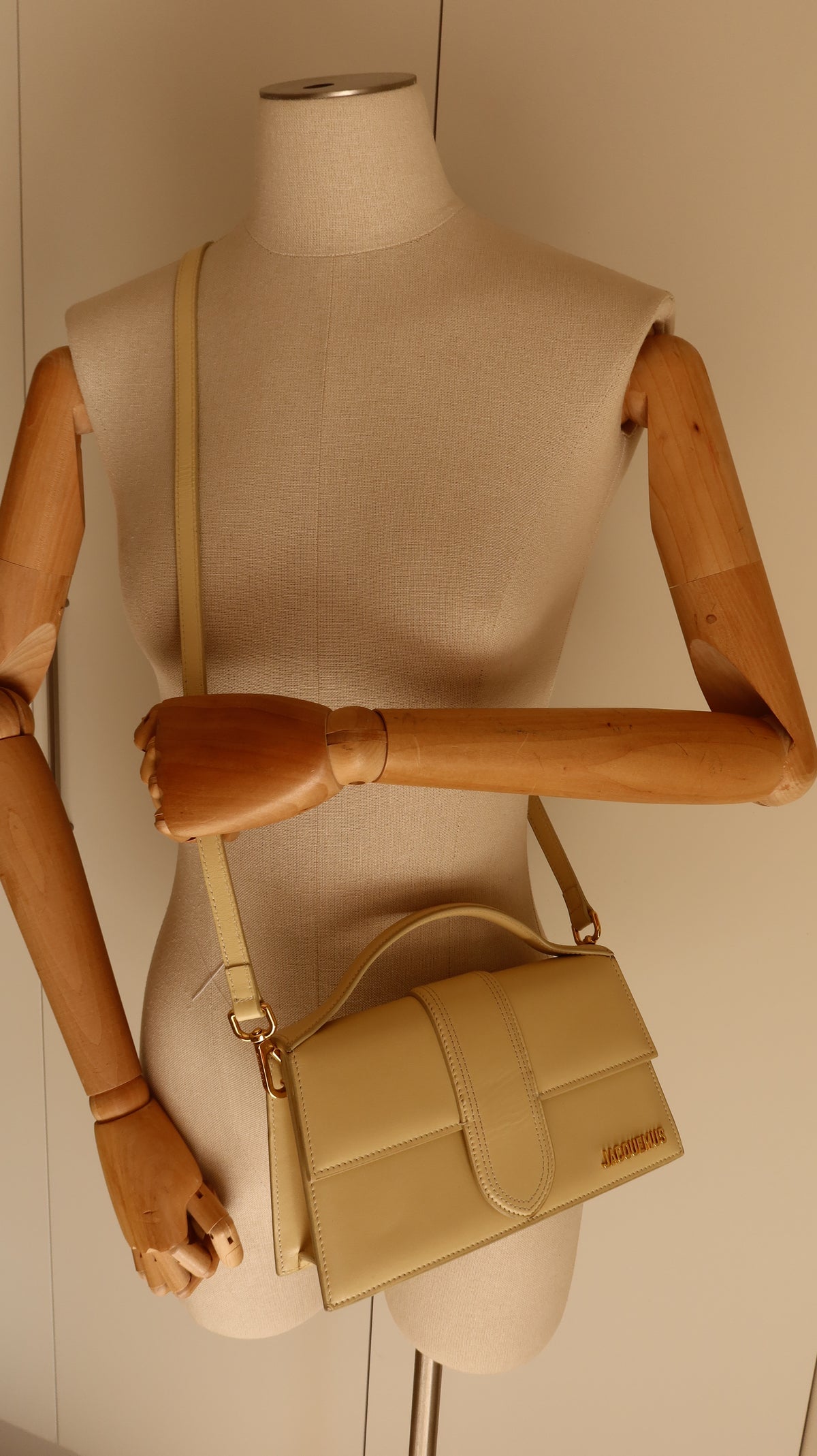 Jacquemus Le Grand Bambino