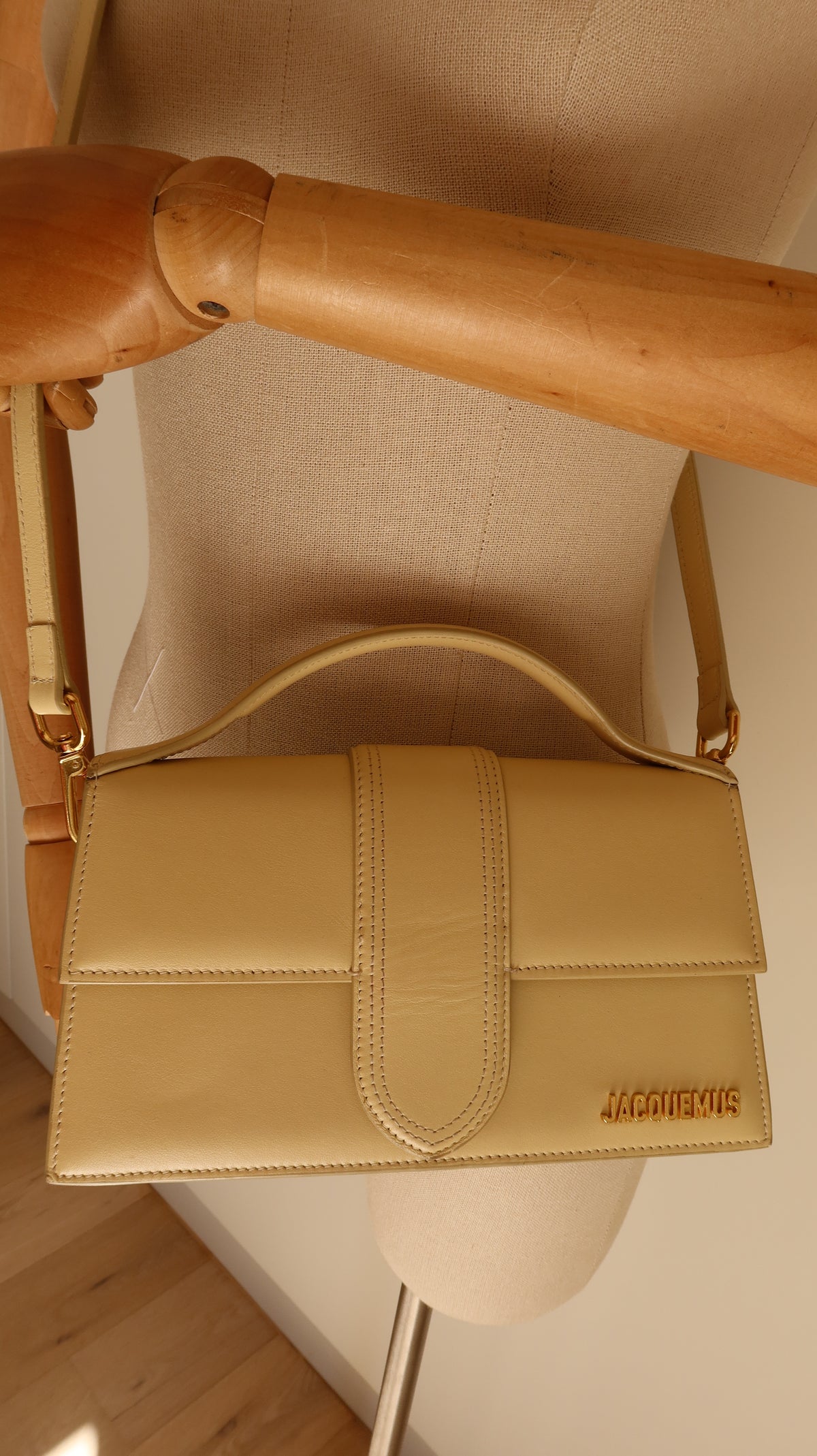 Jacquemus Le Grand Bambino