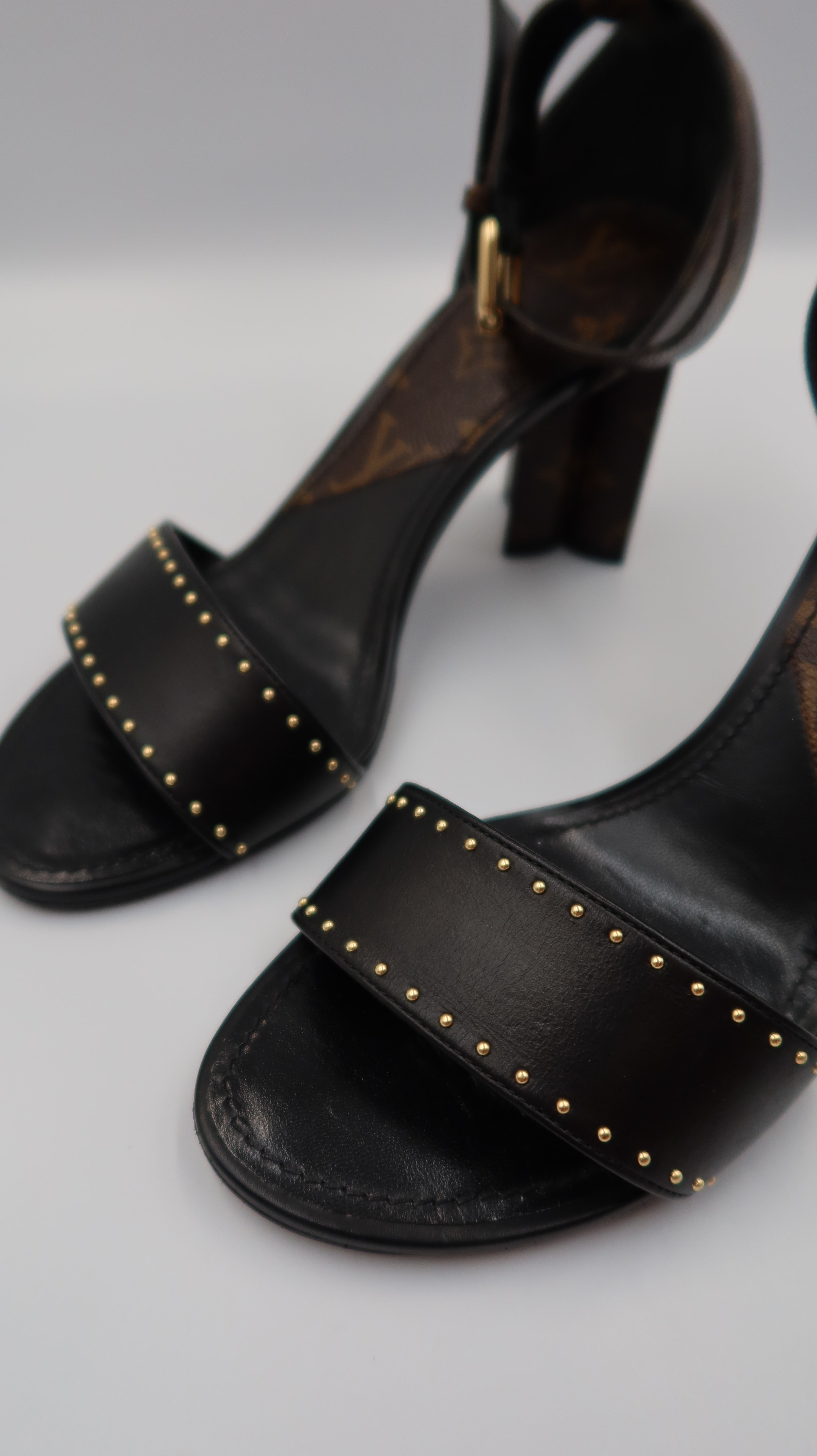 Louis Vuitton Heels (EU39)