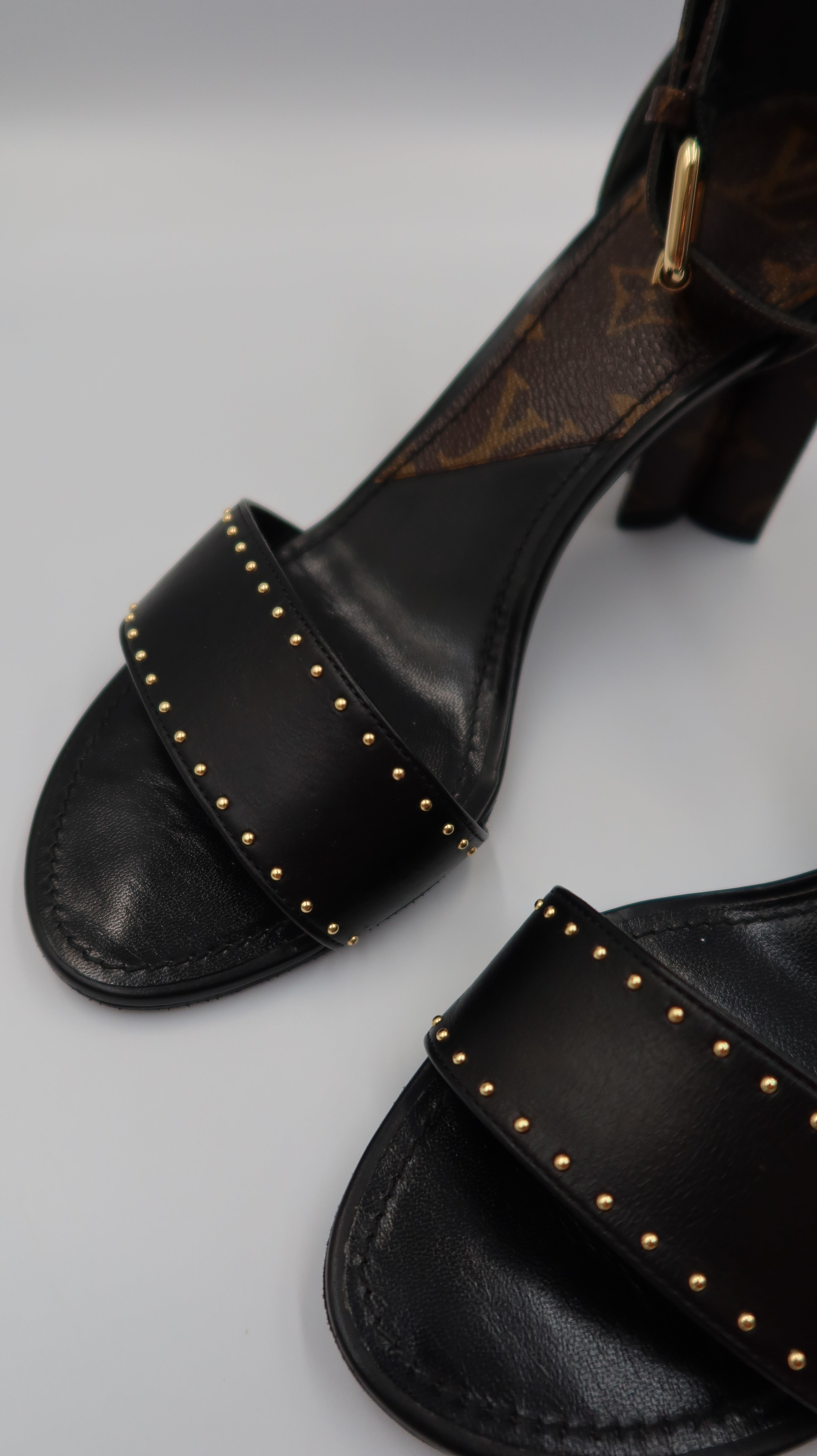 Louis Vuitton Heels (EU39)