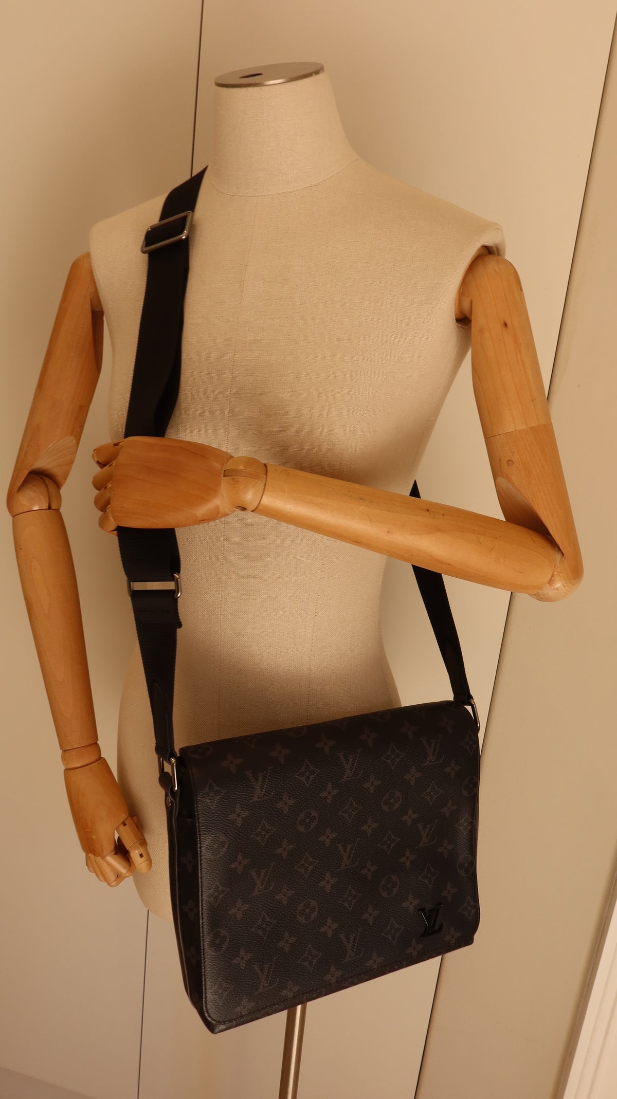 Louis Vuitton District PM Messenger Bag