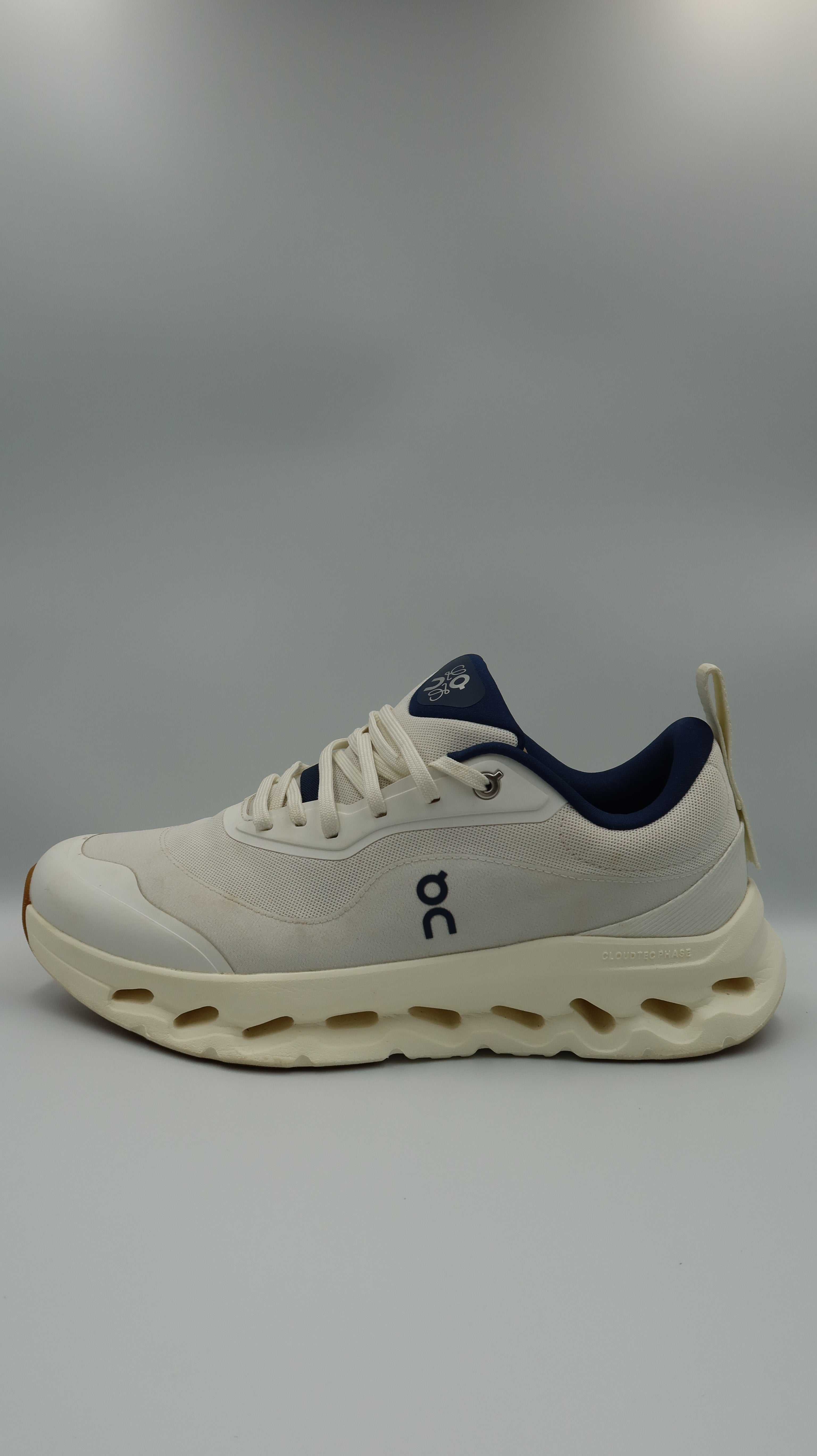 Loewe On Cloud (EU44)