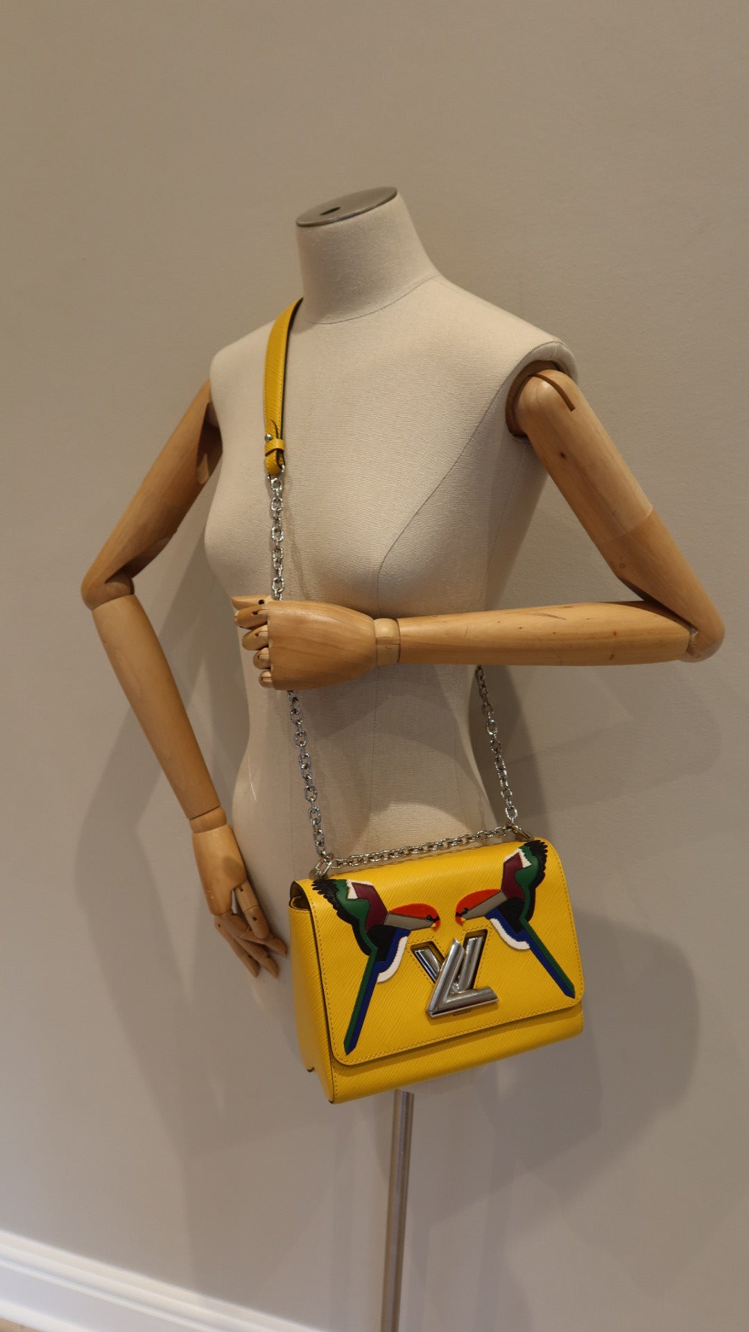 Louis Vuitton Twist MM Bag