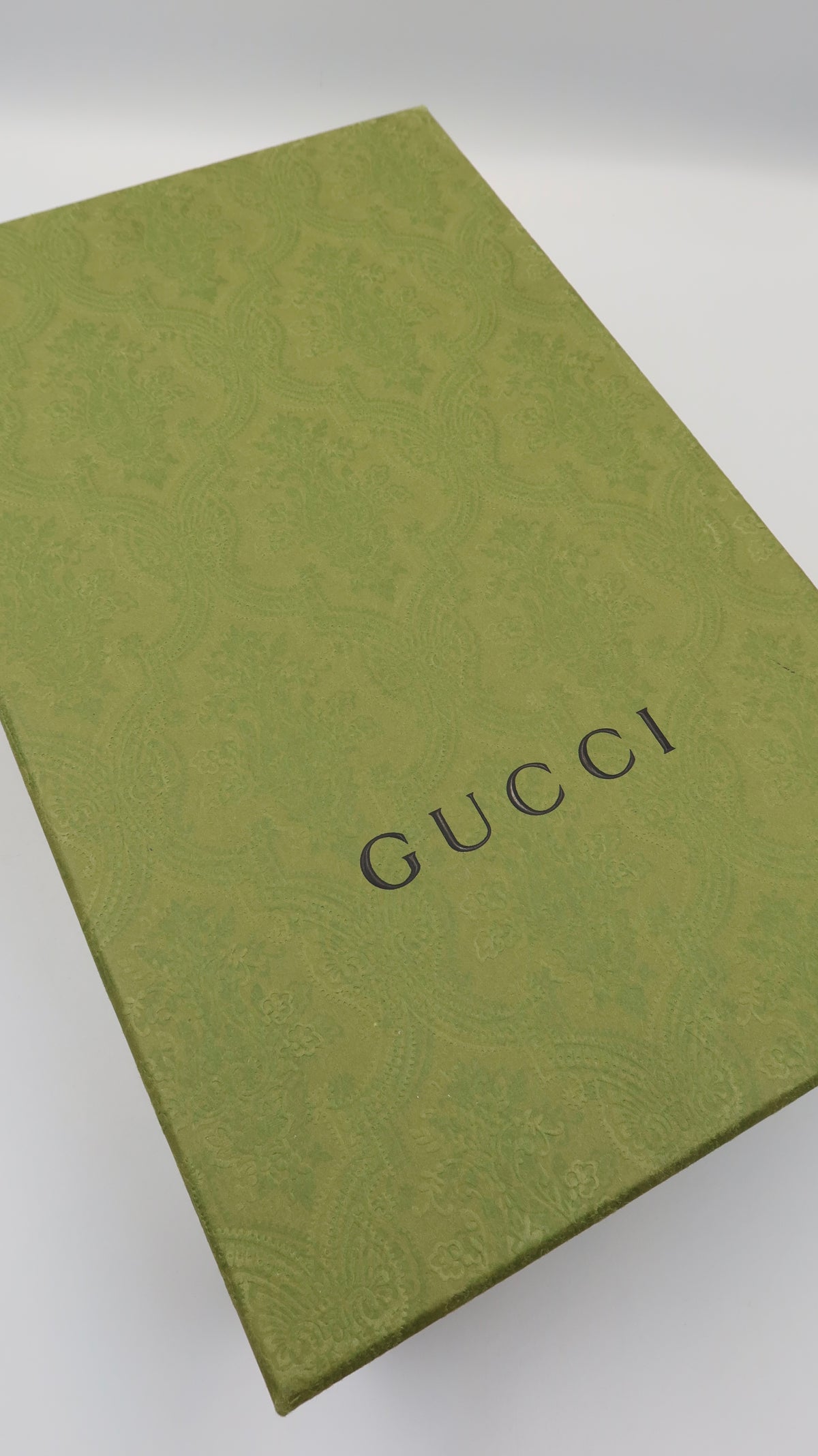 Gucci Sneakers (EU39)